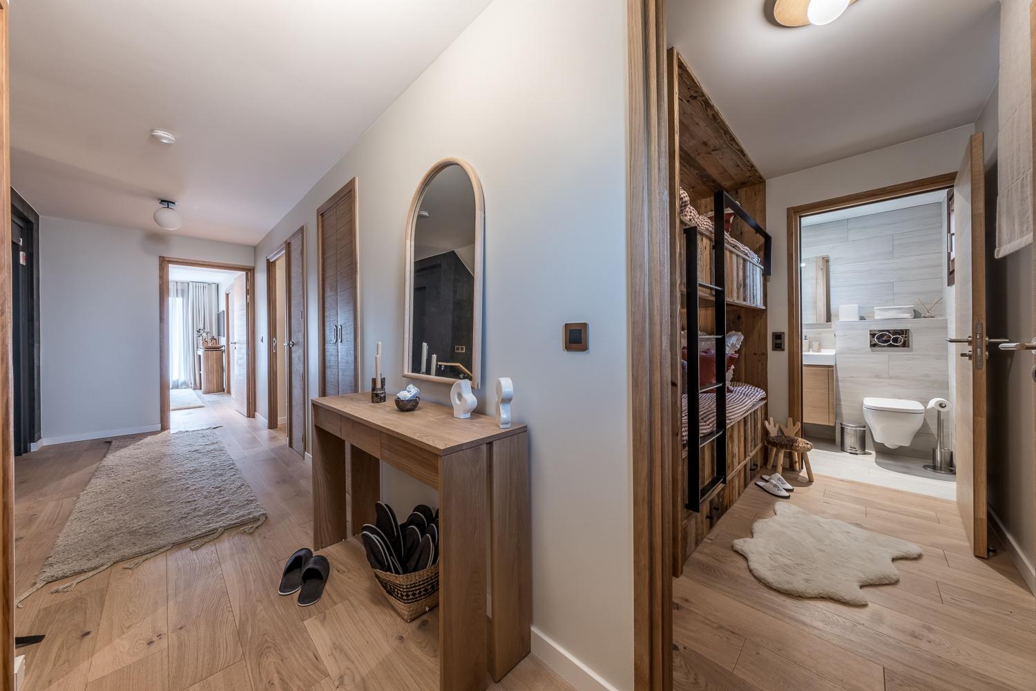 959f23ab-6ebc-4794-bdc1-5d4eaa2e63eb-1451342