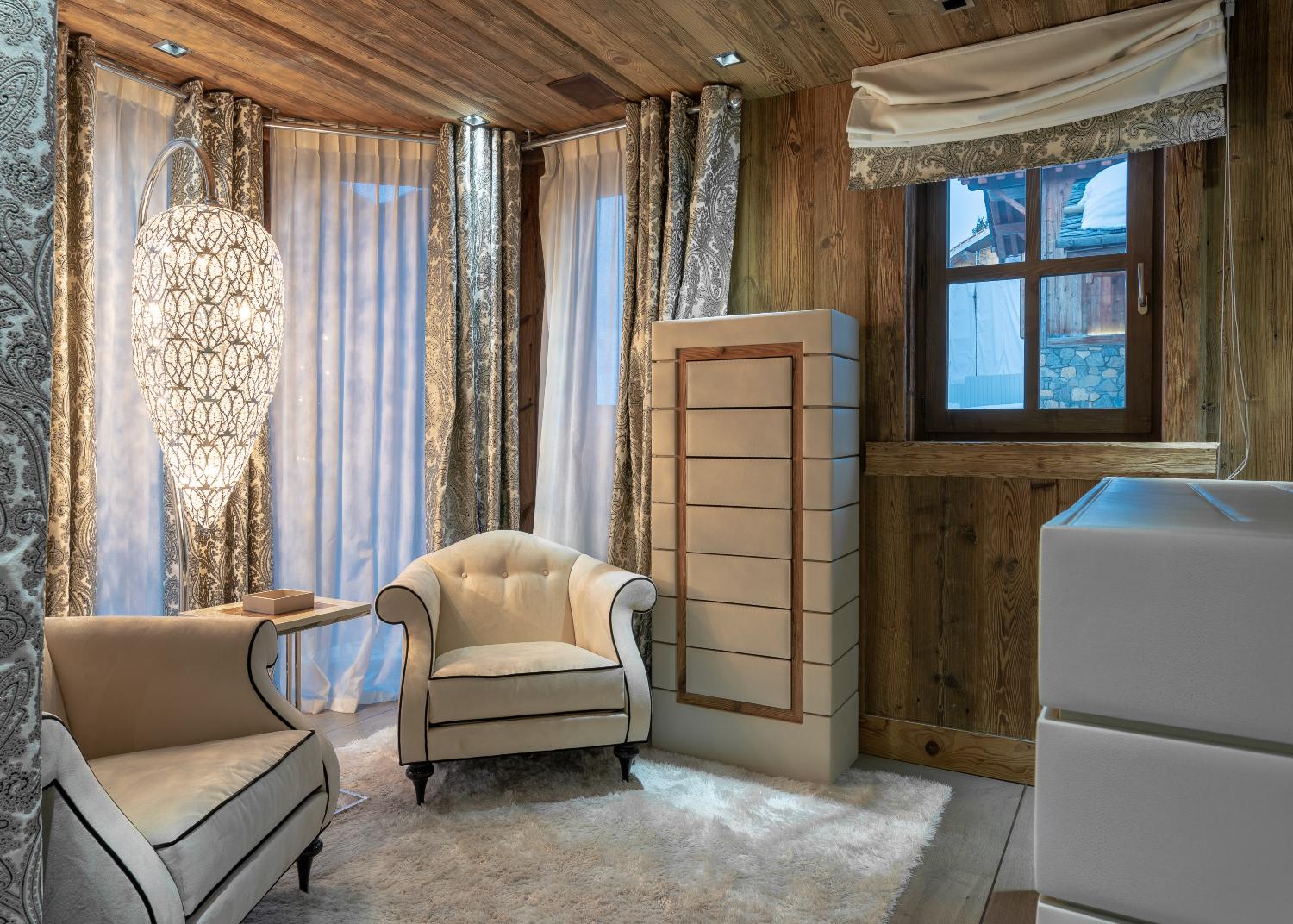 9e0cc98a-b073-40b1-bd48-1735d07fe4b1-1451927