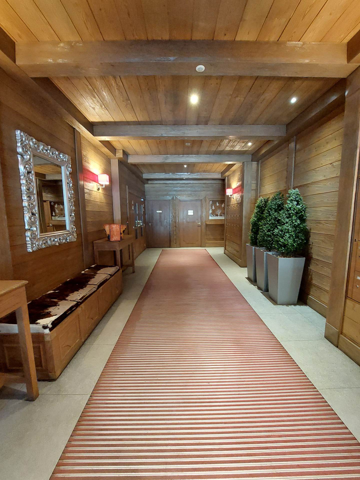 _lv_images__lot_0000010010_14_1458166