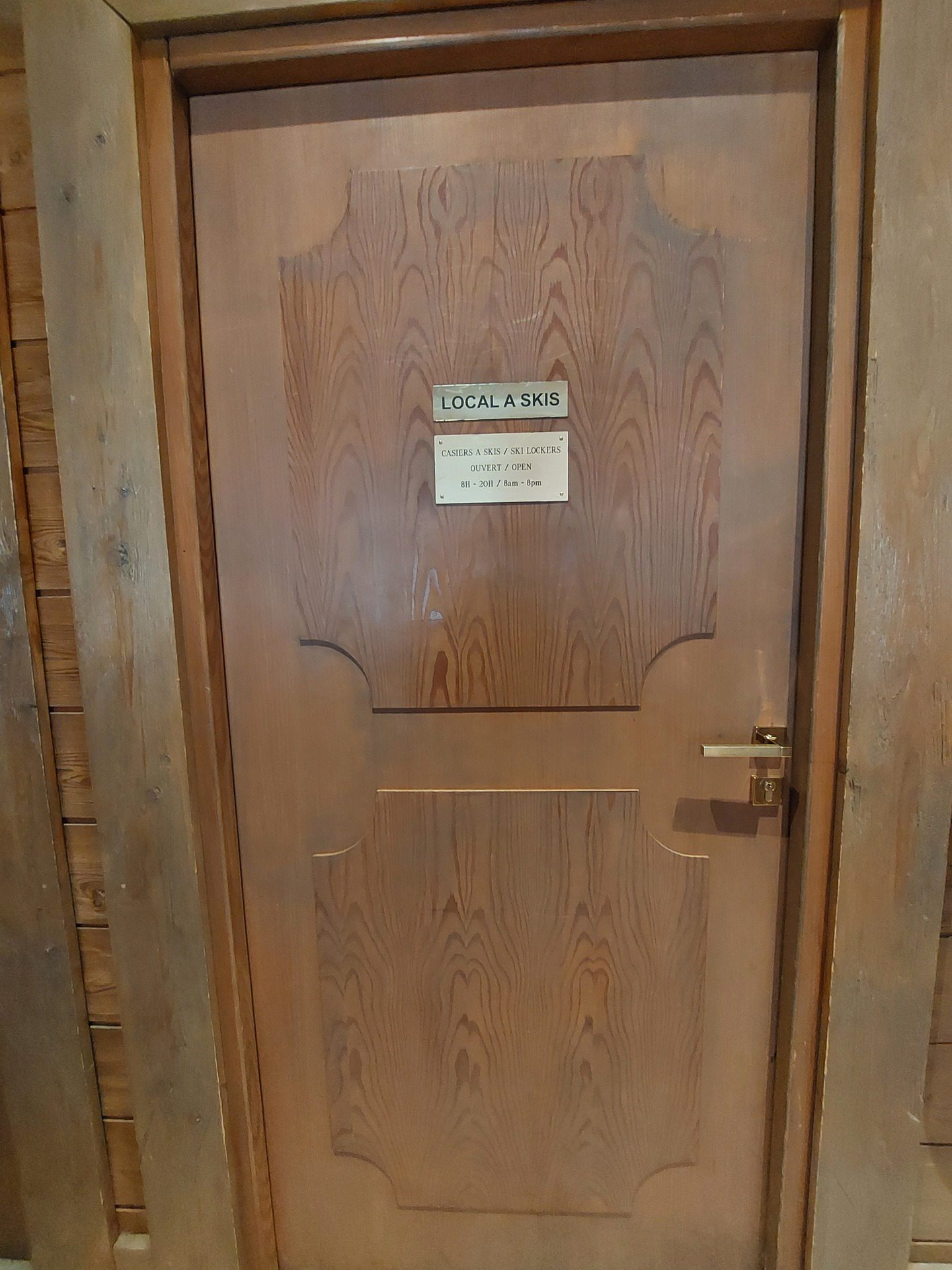 _lv_images__lot_0000010010_15_1458167