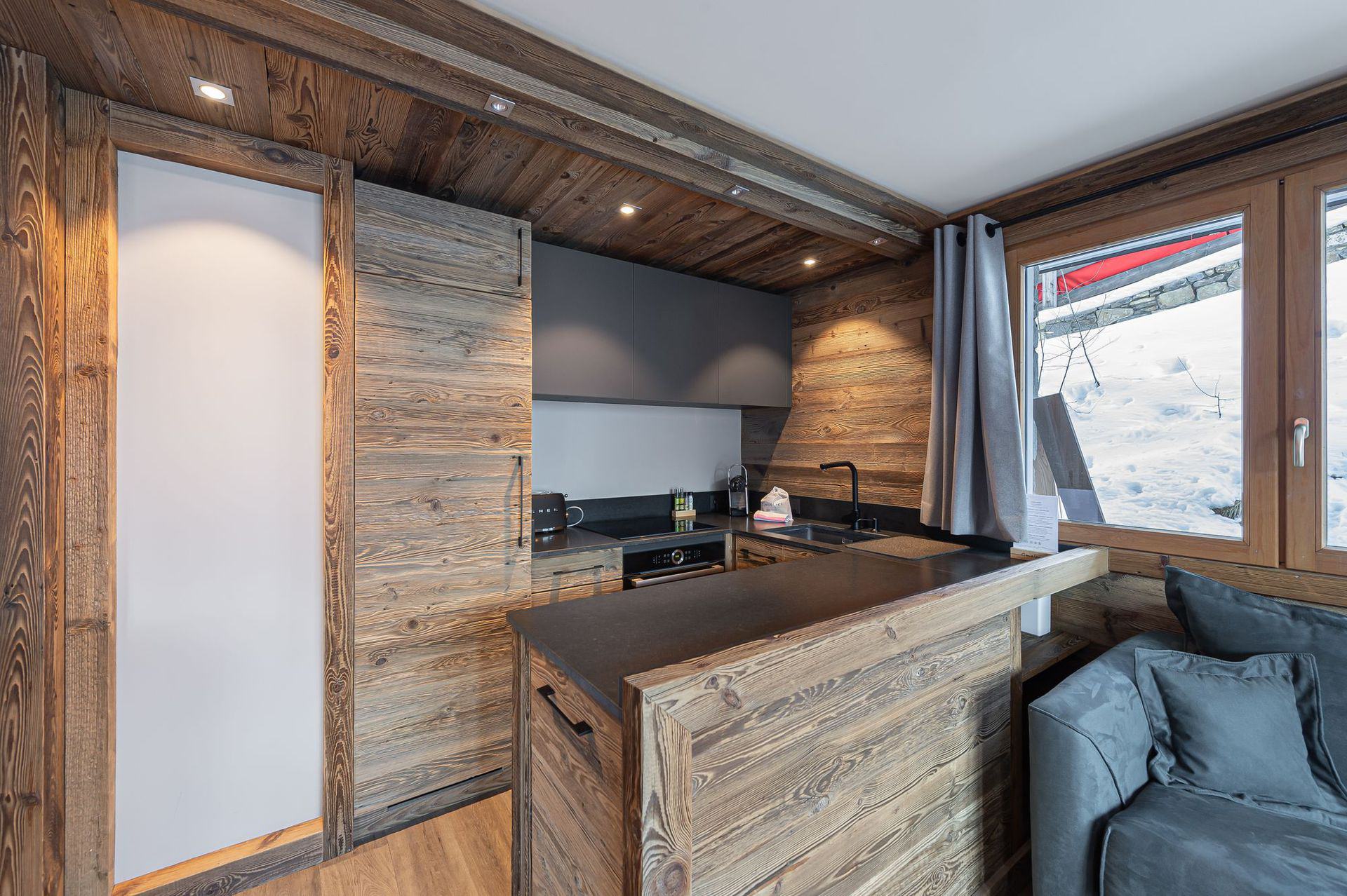 _lv_images__lot_0000010019_04_995885