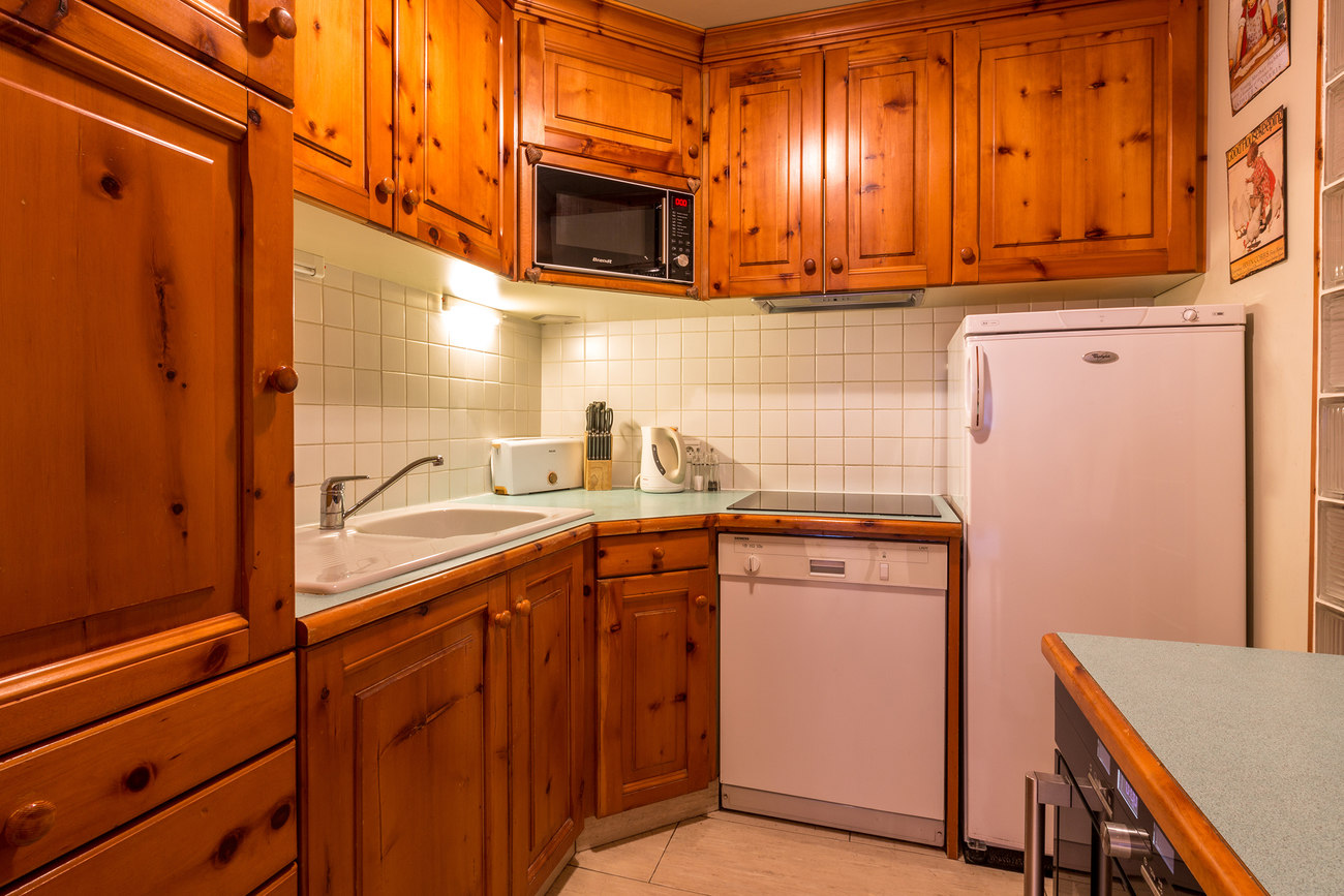 _lv_images__lot_0000030044_05_1458623