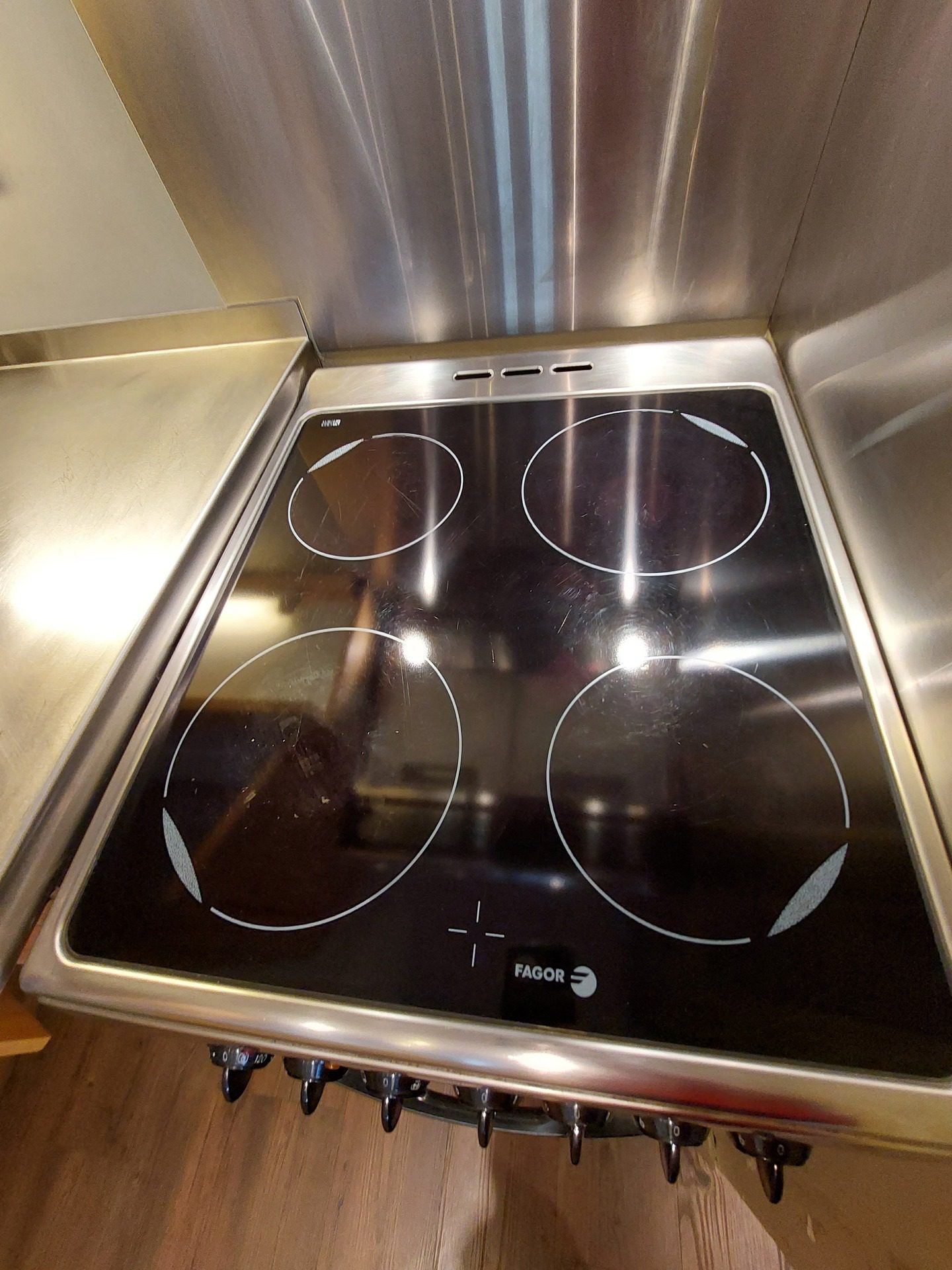 _lv_images__lot_0000100031_14_1455940