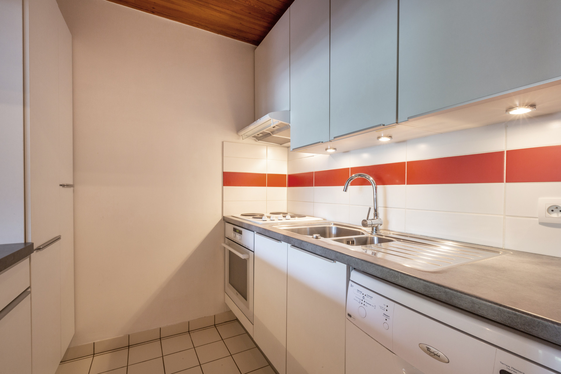 _lv_images__lot_0000100033_07_1455267