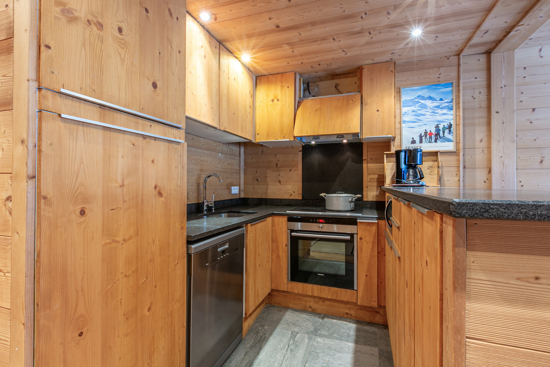 _lv_images__lot_0000100038_05_1455311