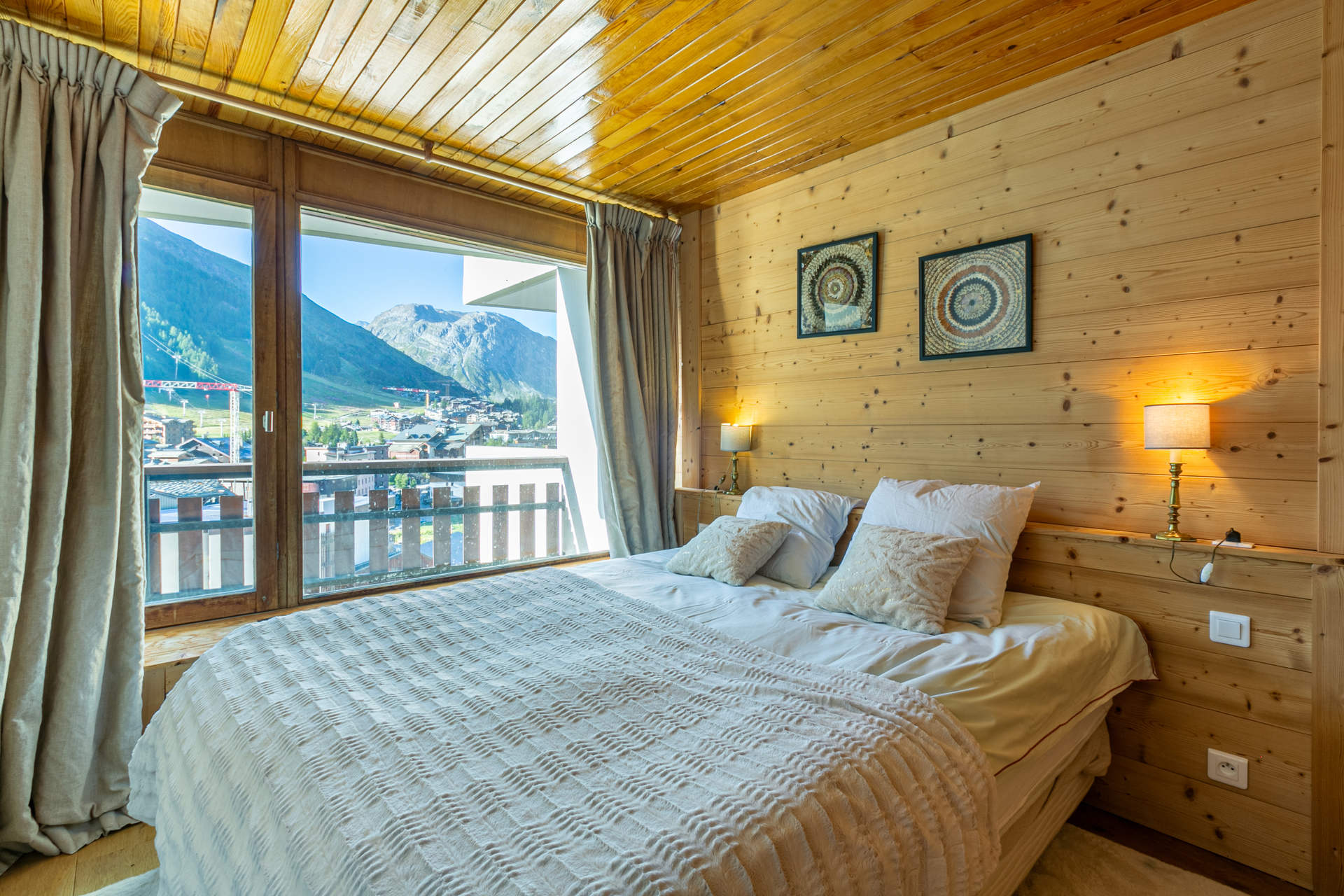 _lv_images__lot_0000100038_06_1455312