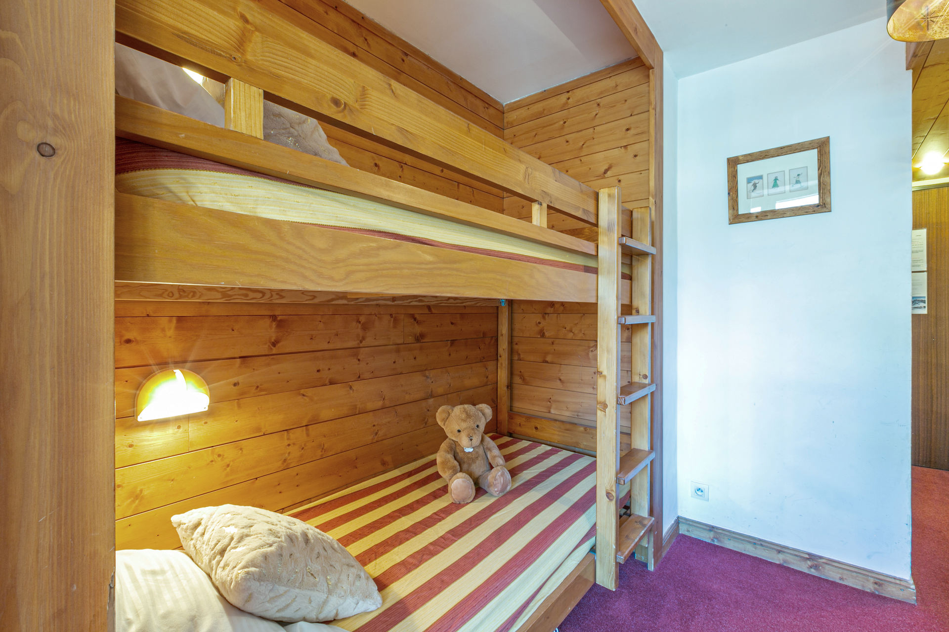 _lv_images__lot_0000110005_06_1457713