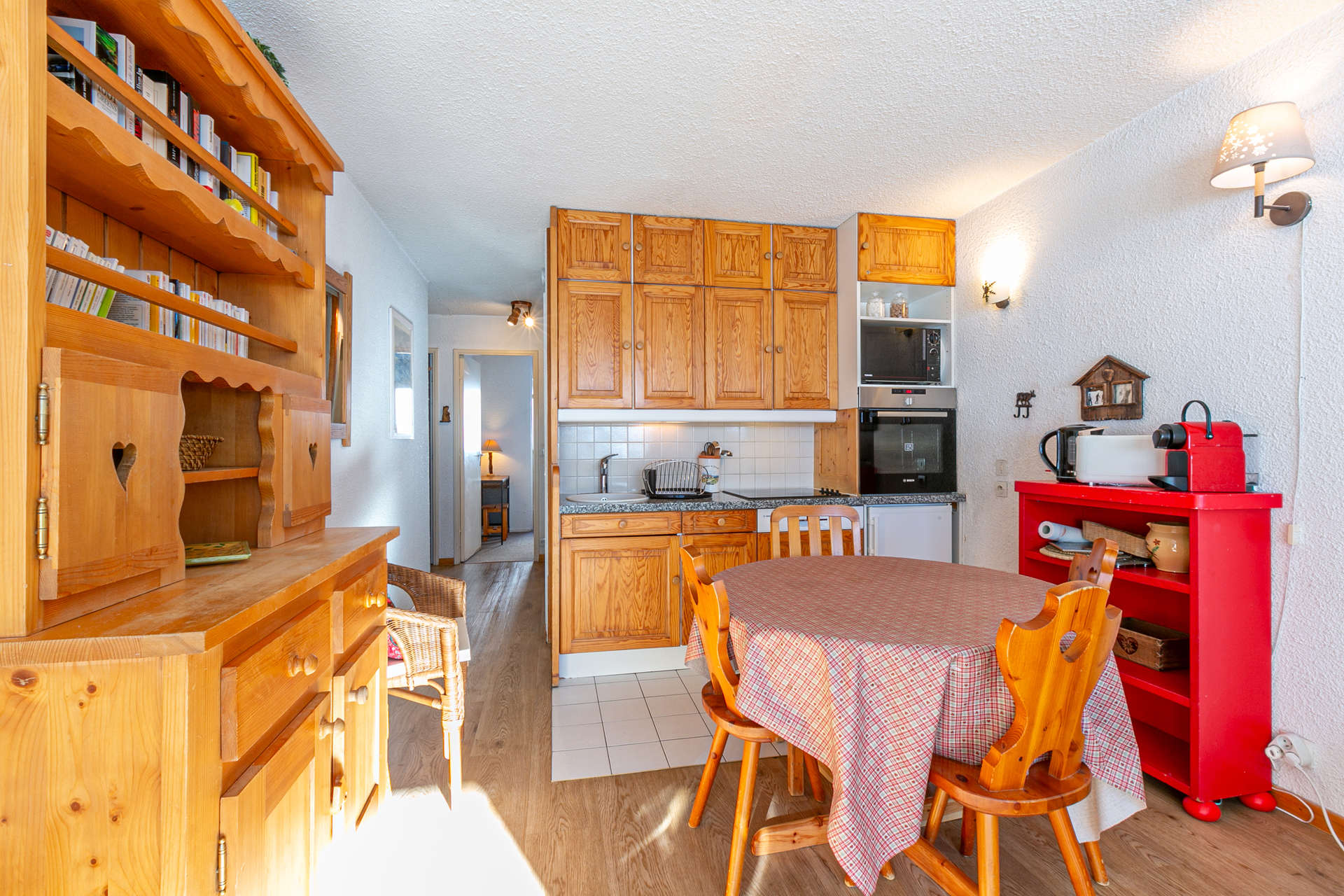 _lv_images__lot_0000120109_04_1455752