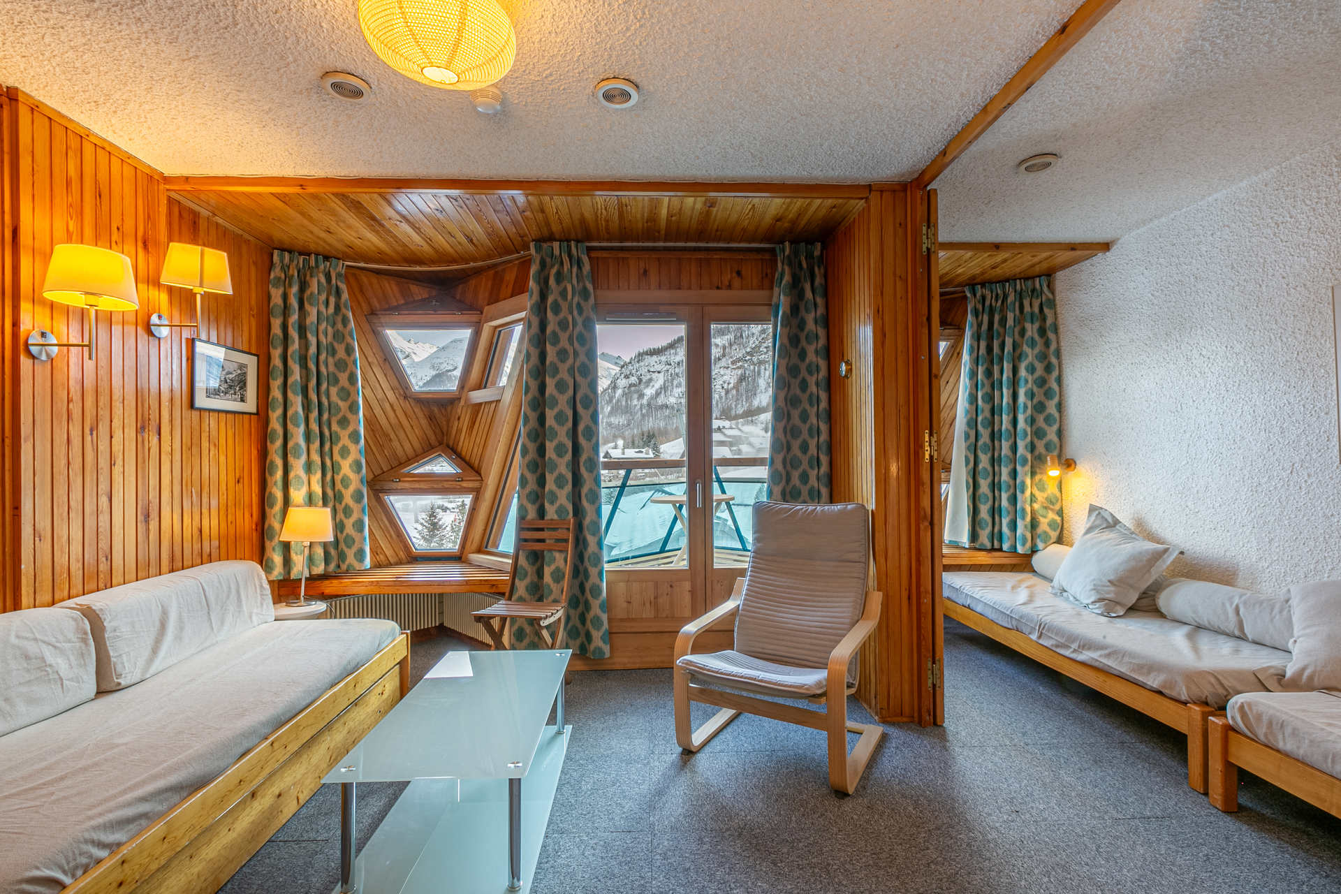 _lv_images__lot_0000130086_01_1457006