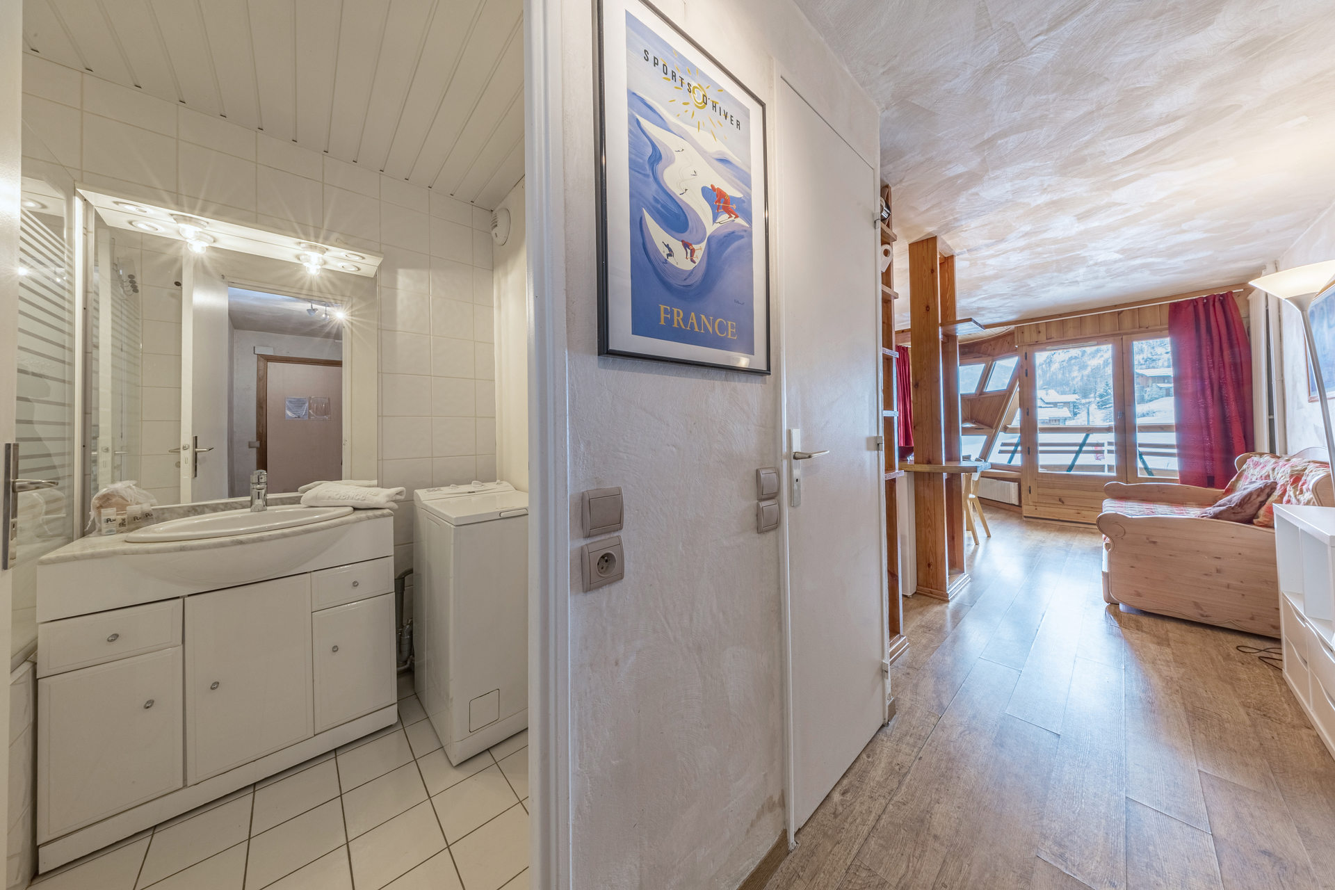 _lv_images__lot_0000140050_08_1455467