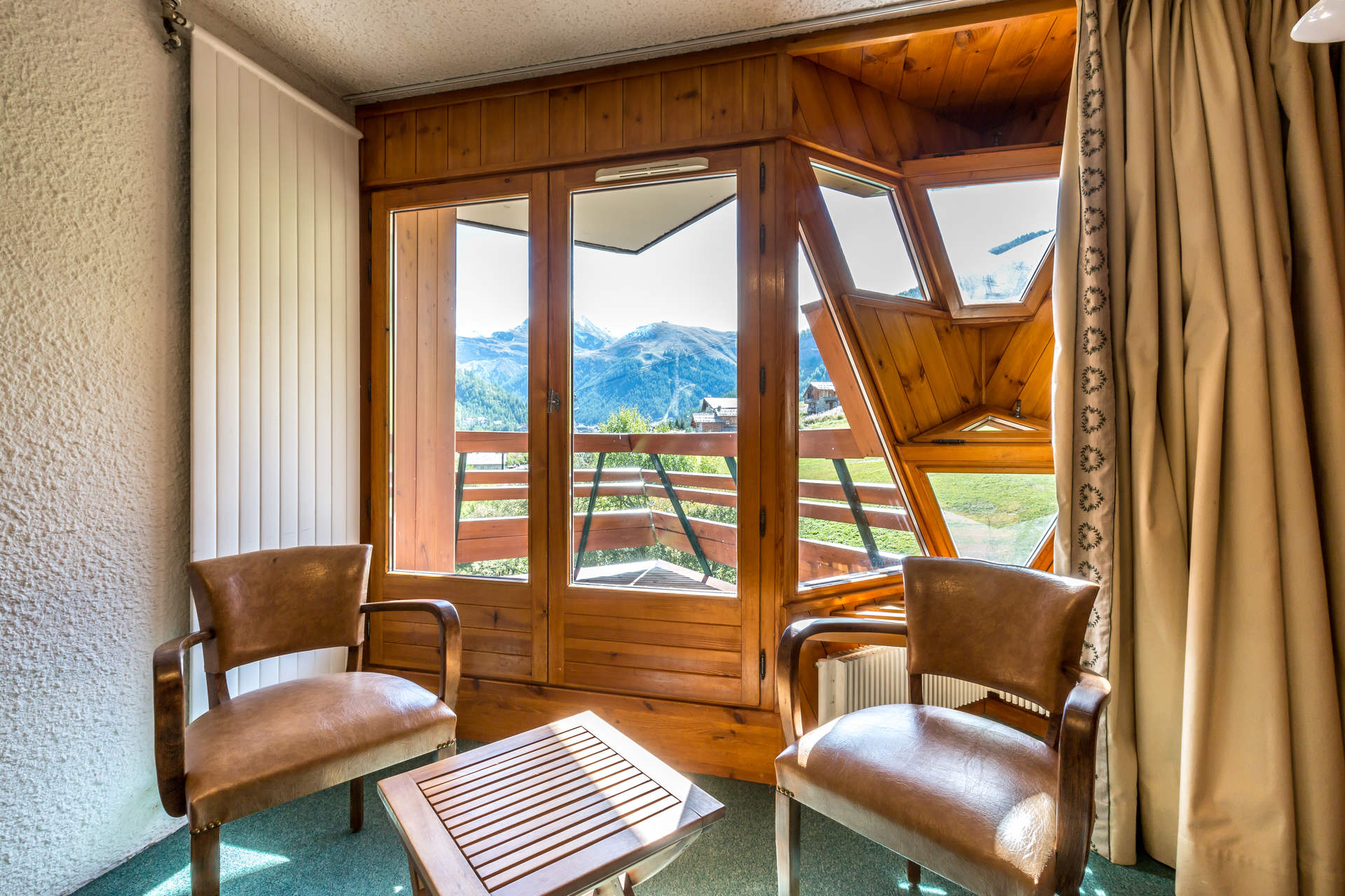 _lv_images__lot_0000140075_04_1455447