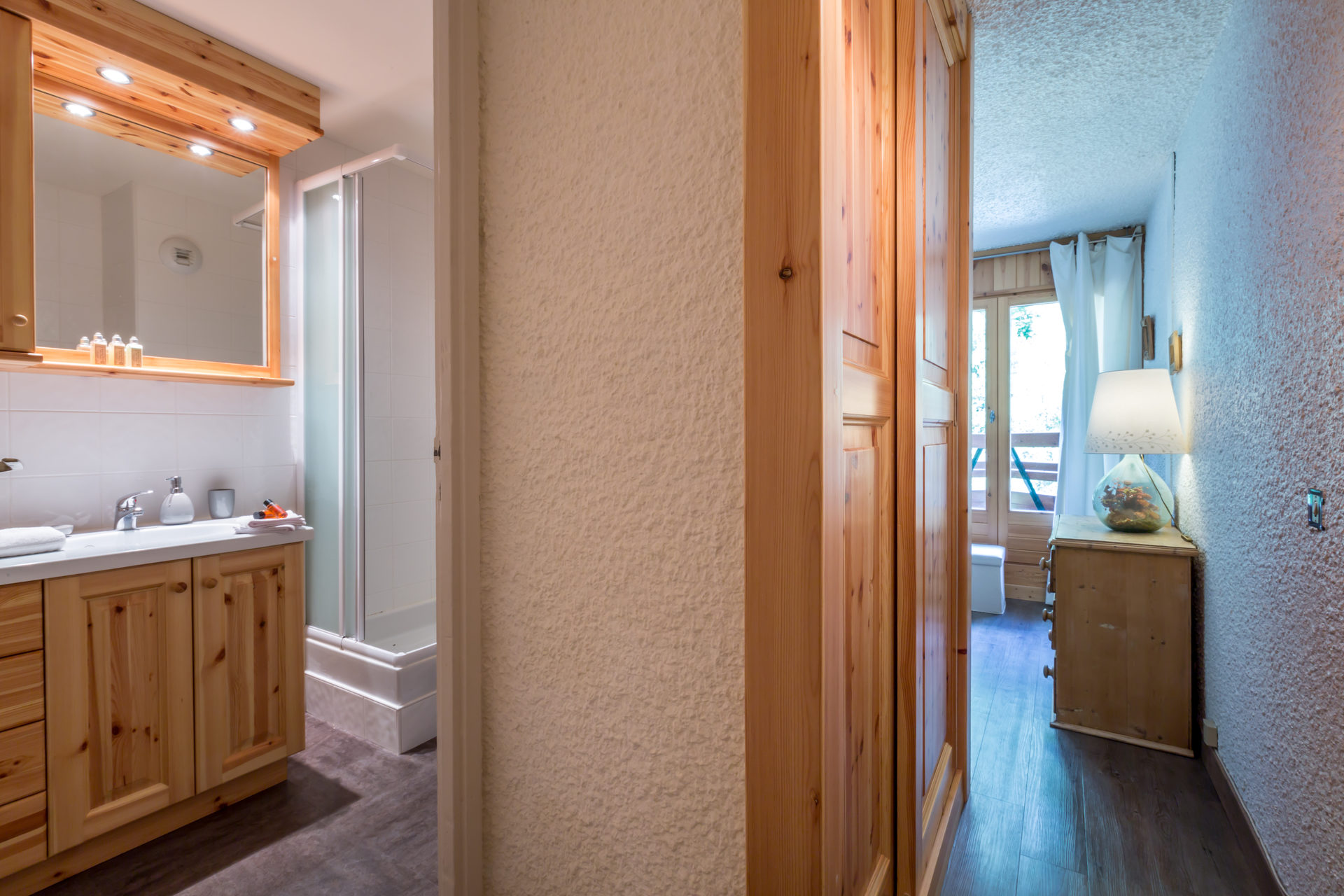 _lv_images__lot_0000140080_08_1457259