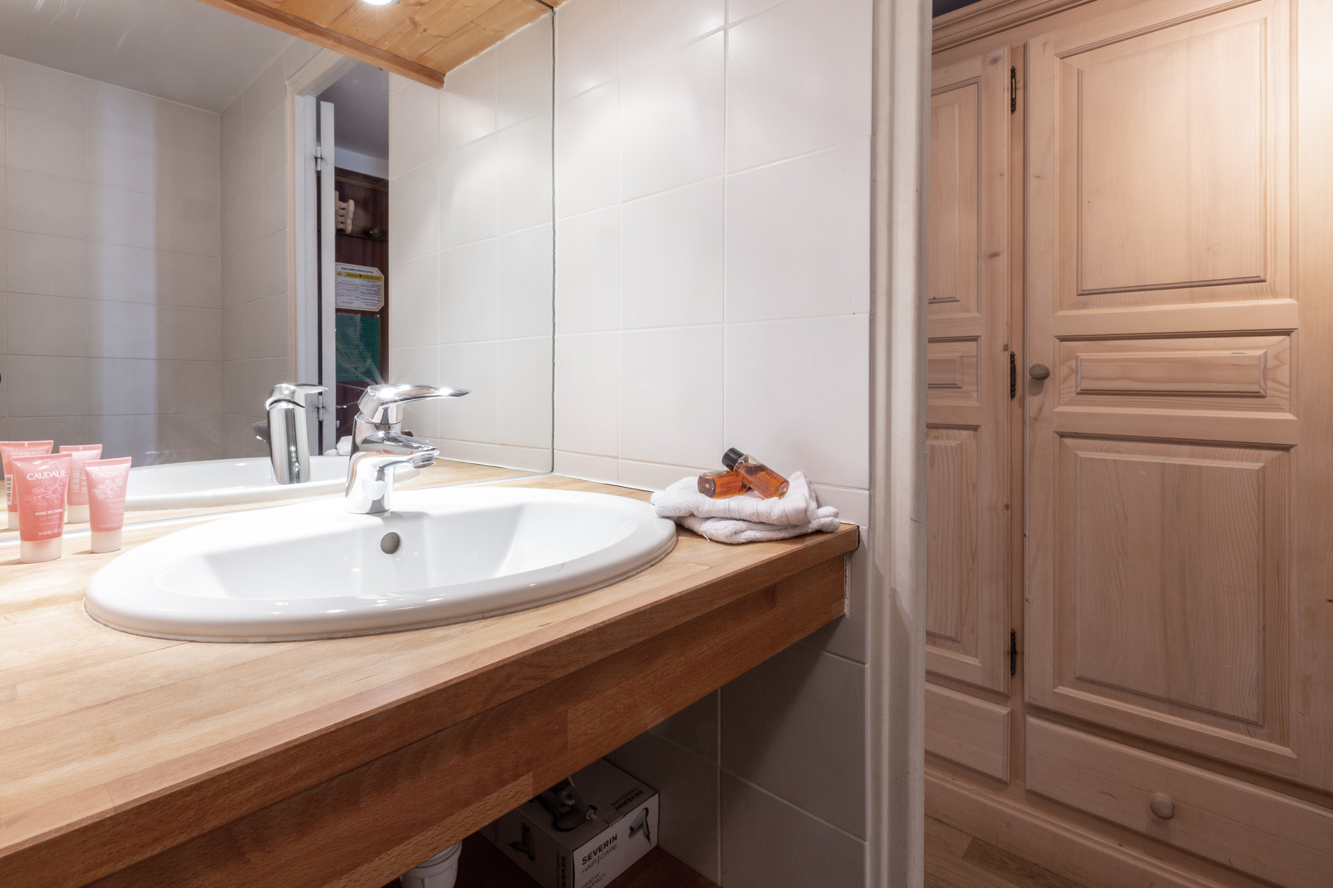 _lv_images__lot_0000150046_07_1458459