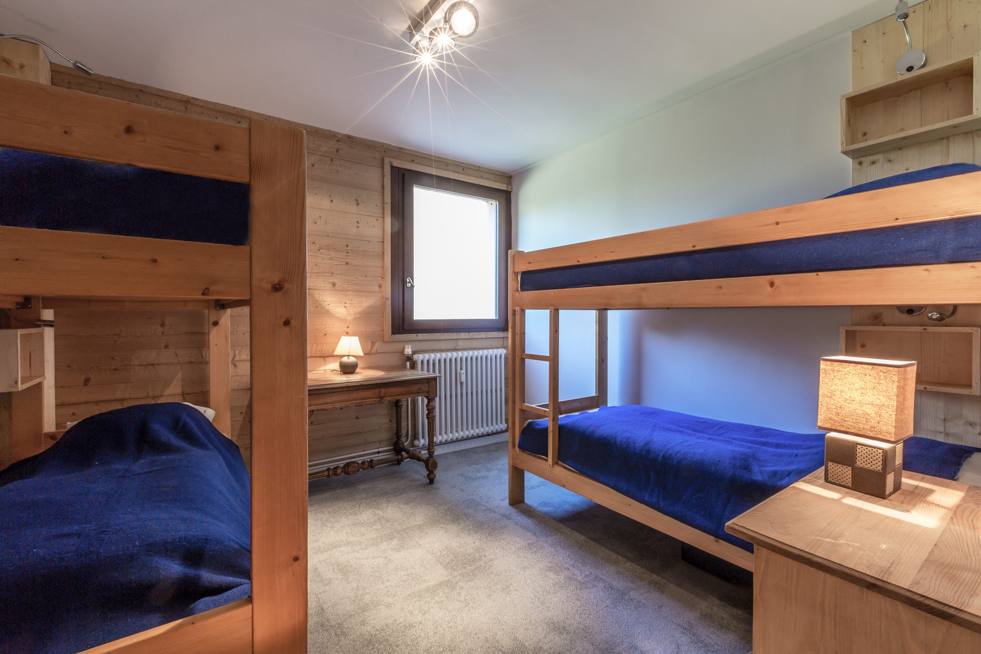 _lv_images__lot_0000190027_09_1456905