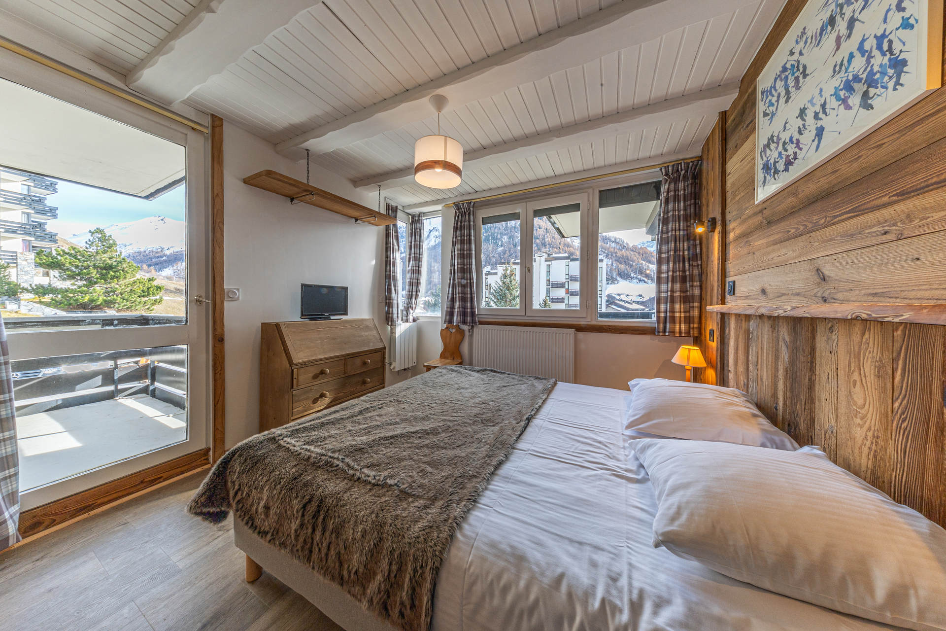 _lv_images__lot_0000200094_10_1456414