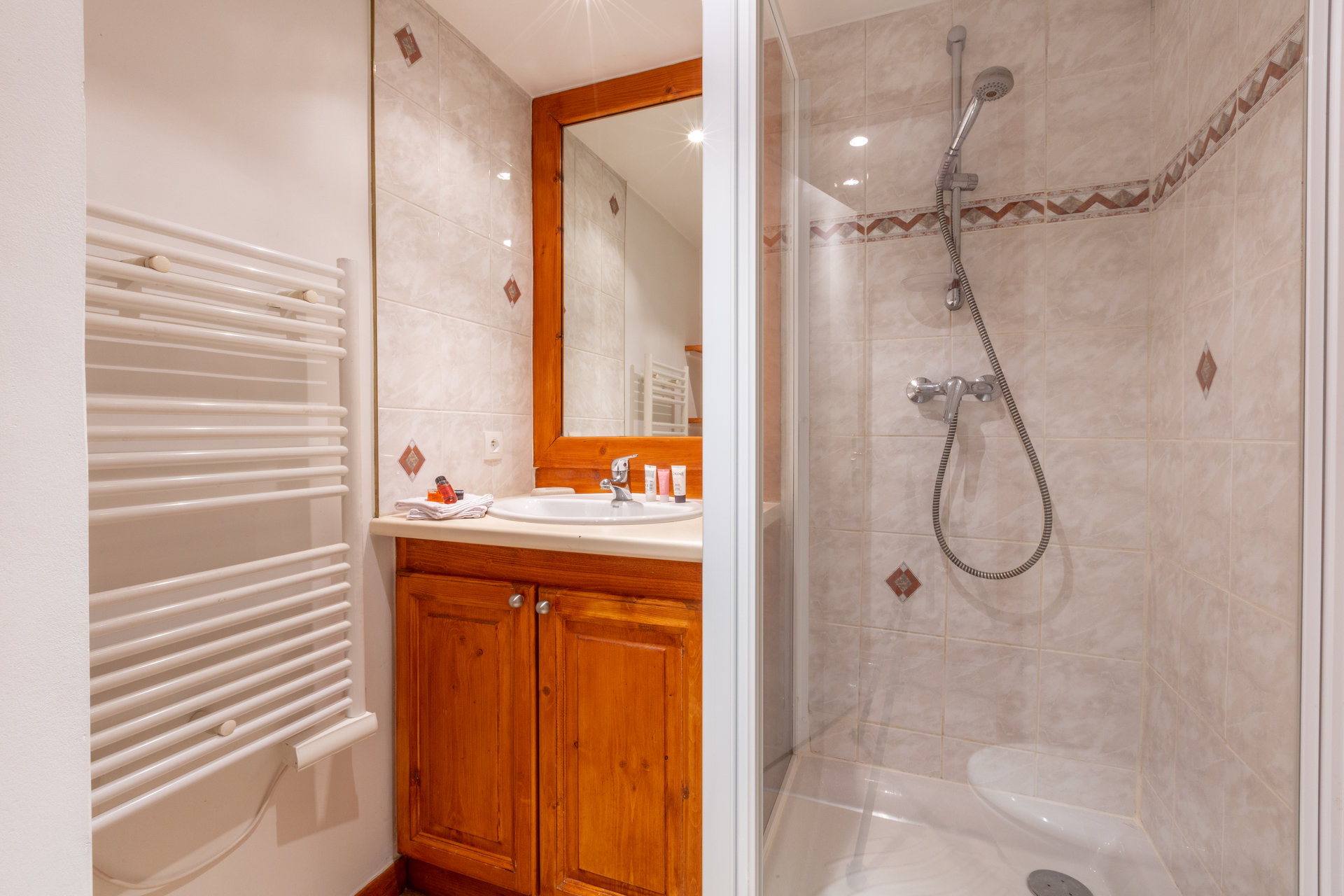 _lv_images__lot_0000210042_09_1455254