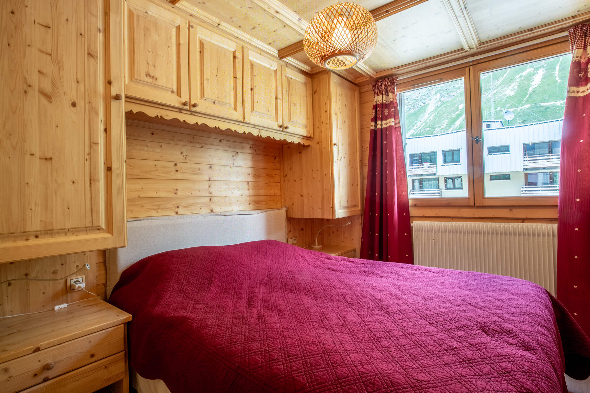 _lv_images__lot_0000230026_09_1455075