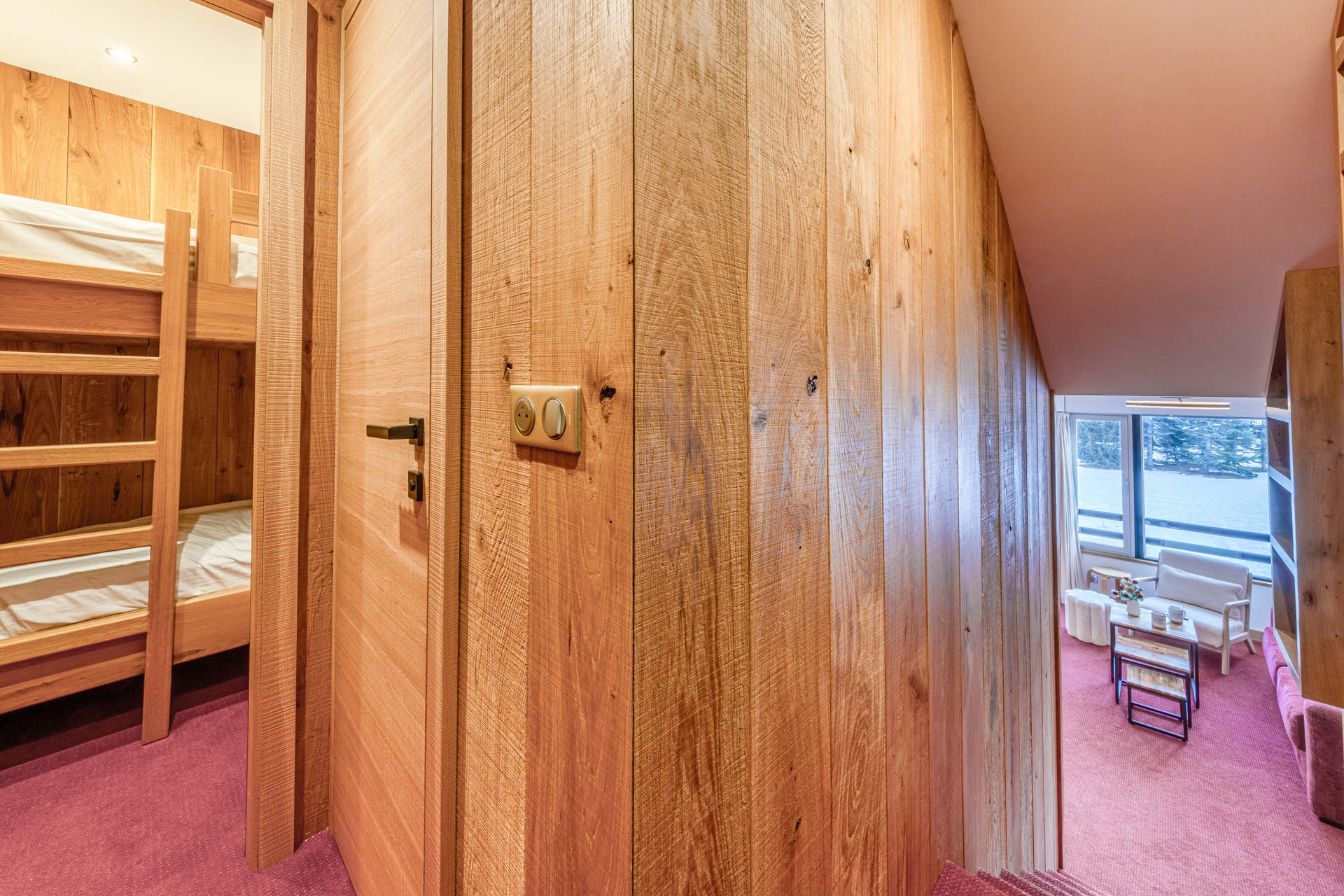 _lv_images__lot_0000250010_09_1455817