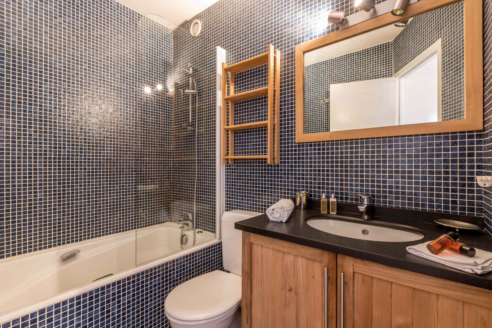 _lv_images__lot_0000250011_09_1456998