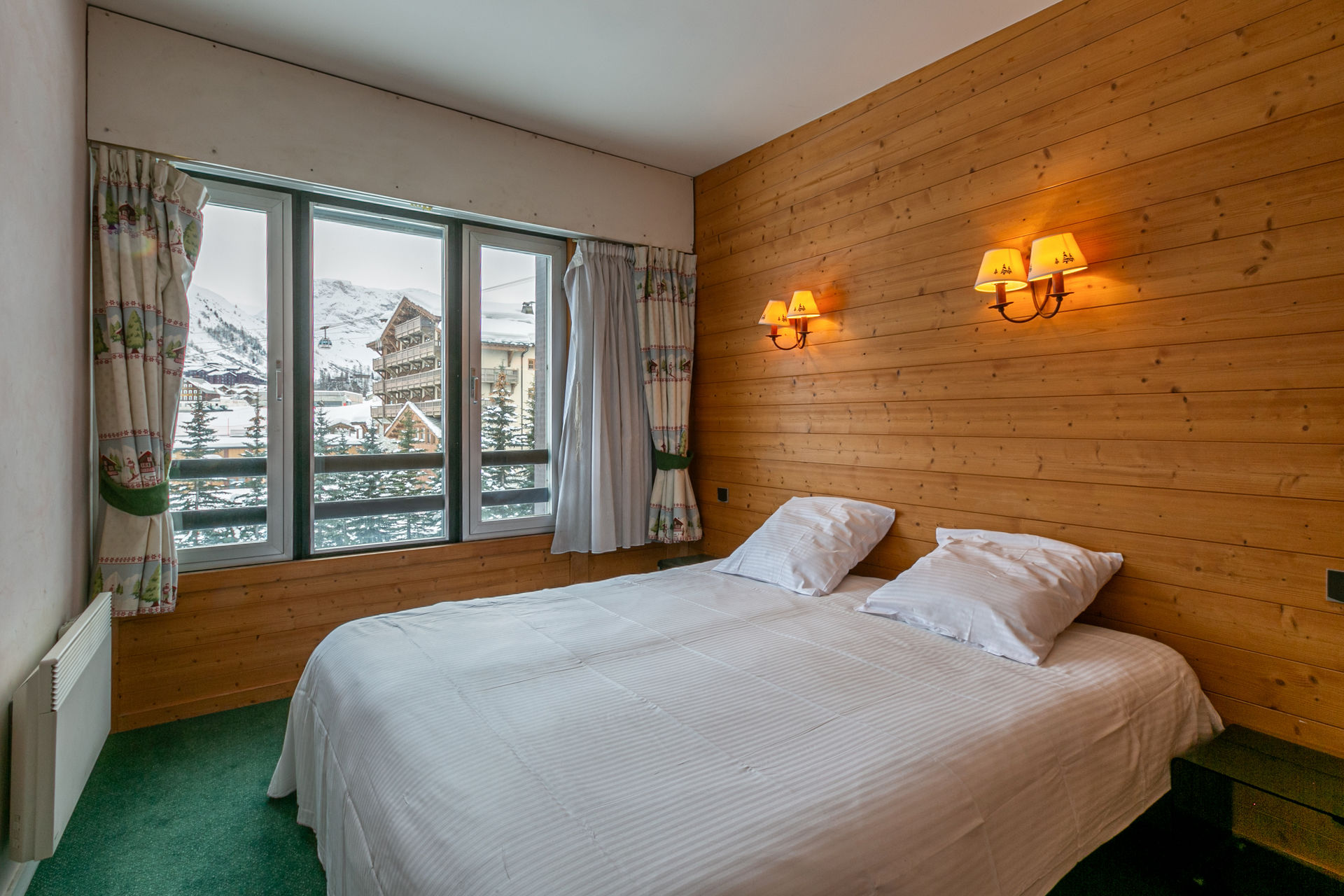 _lv_images__lot_0000250017_10_1456203