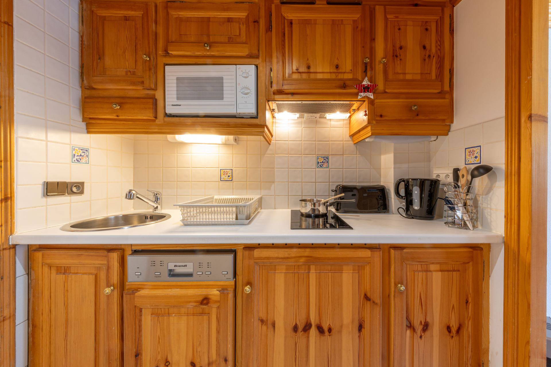 _lv_images__lot_0000260015_05_1458562