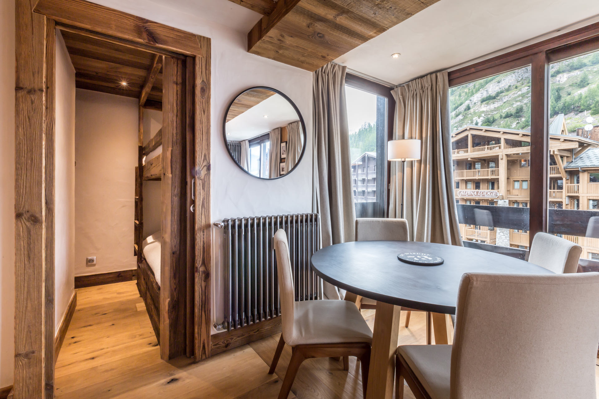 _lv_images__lot_0000260035_04_1457696