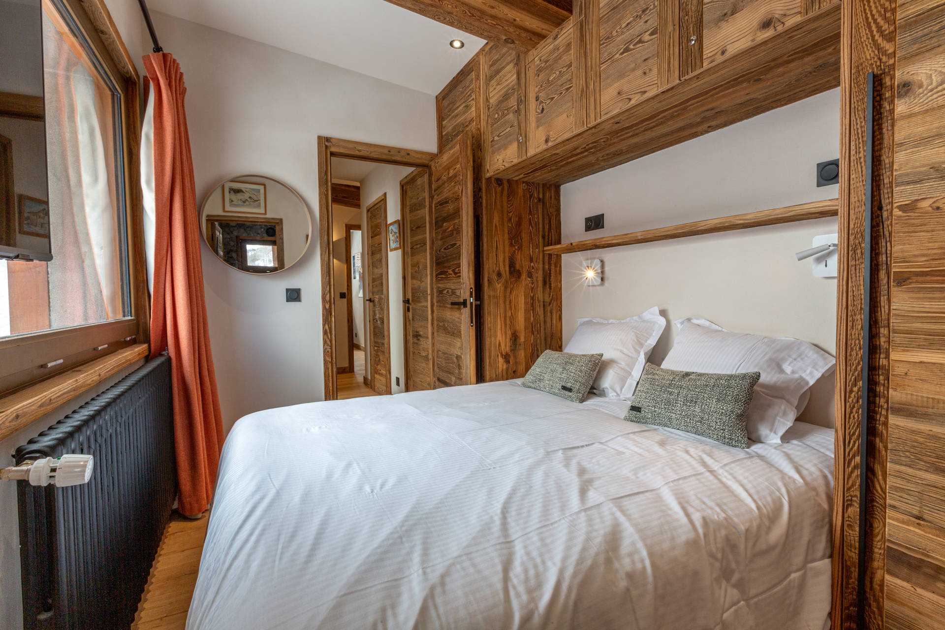 _lv_images__lot_0000280001_04_1454852