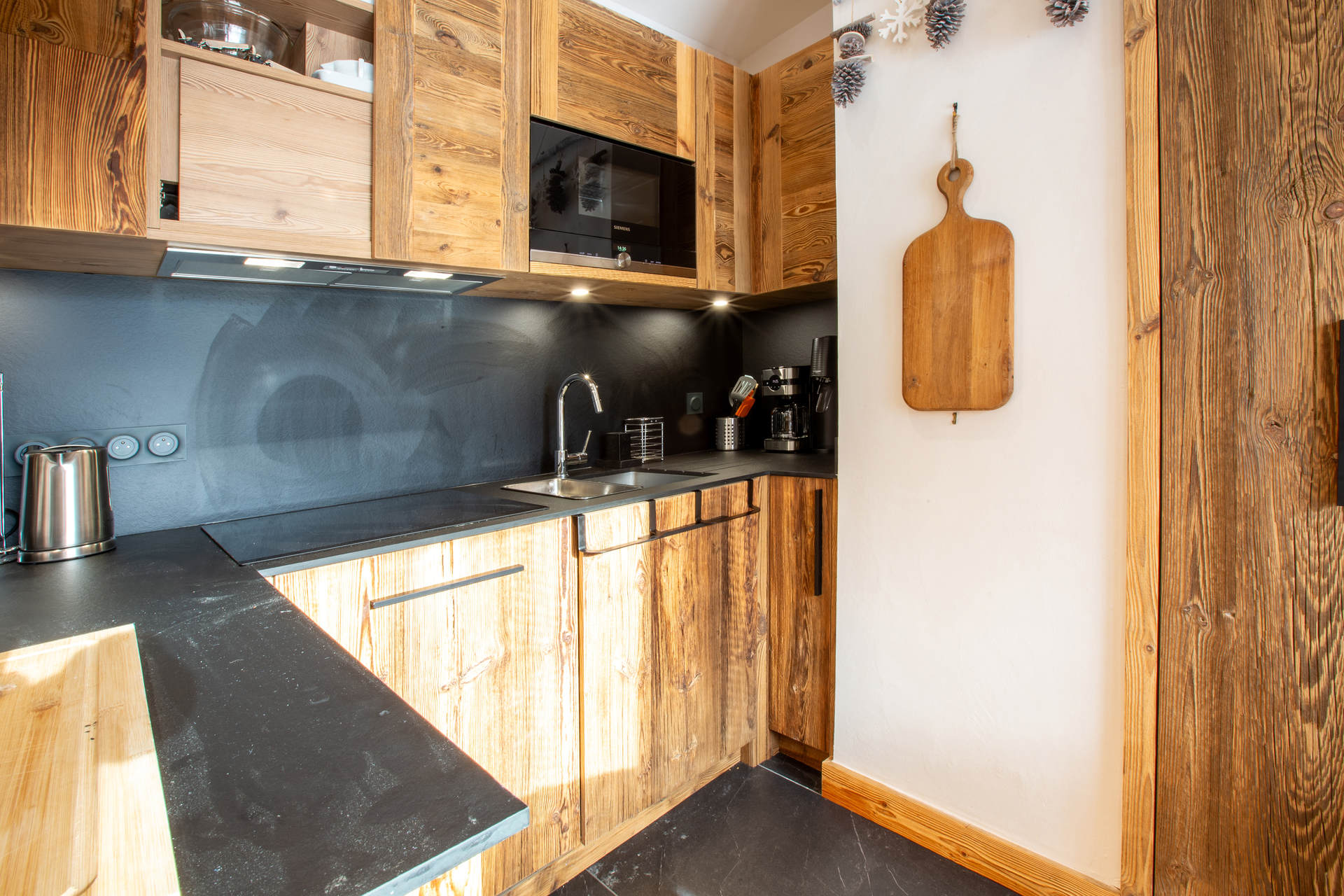 _lv_images__lot_0000280001_09_1454857