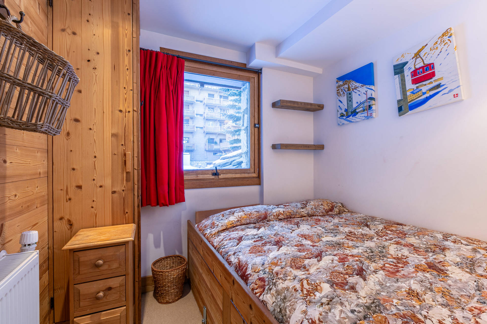 _lv_images__lot_0000280002_06_1456019