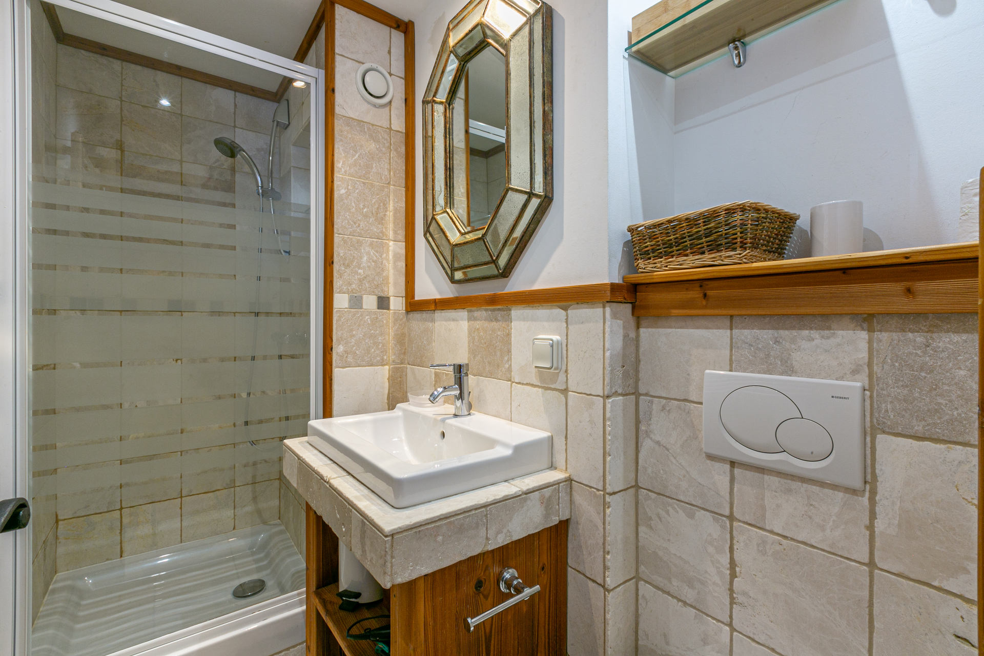 _lv_images__lot_0000280002_09_1456022