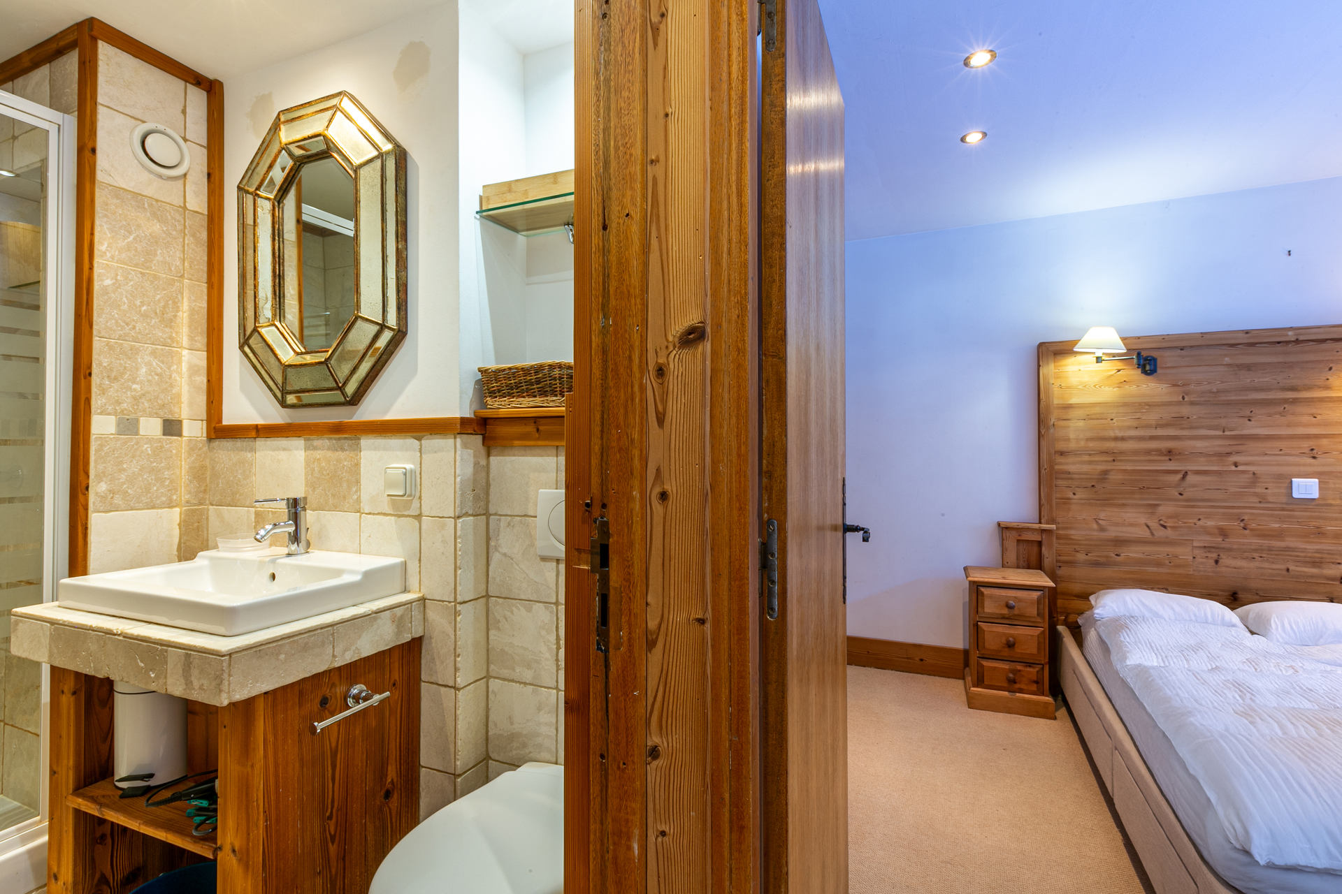 _lv_images__lot_0000280002_10_1456023