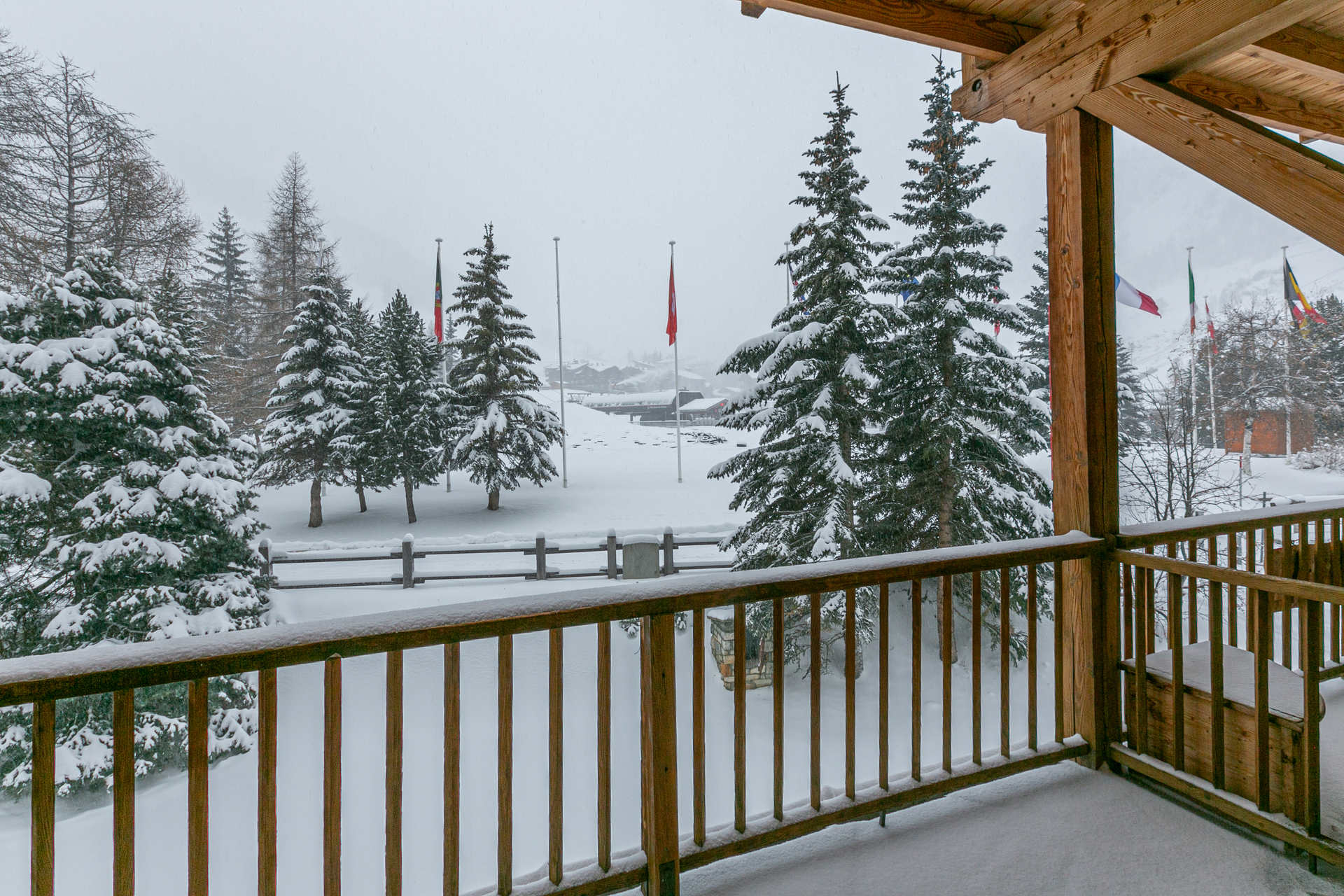 _lv_images__lot_0000290002_12_1456724