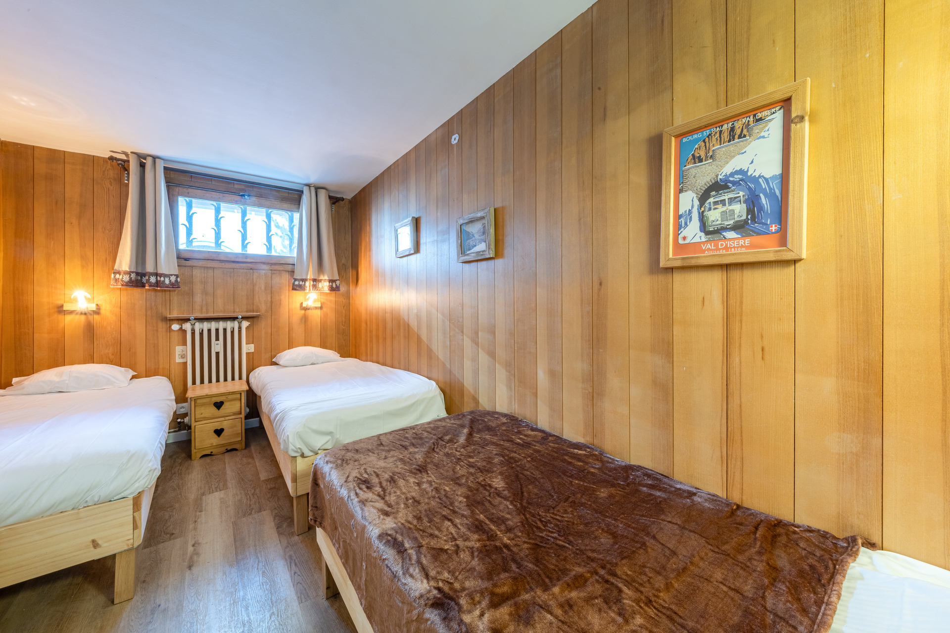 _lv_images__lot_0000300006_09_1457594