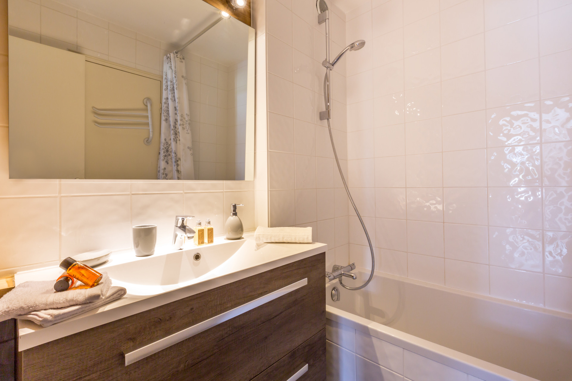 _lv_images__lot_0000370113_07_1455709