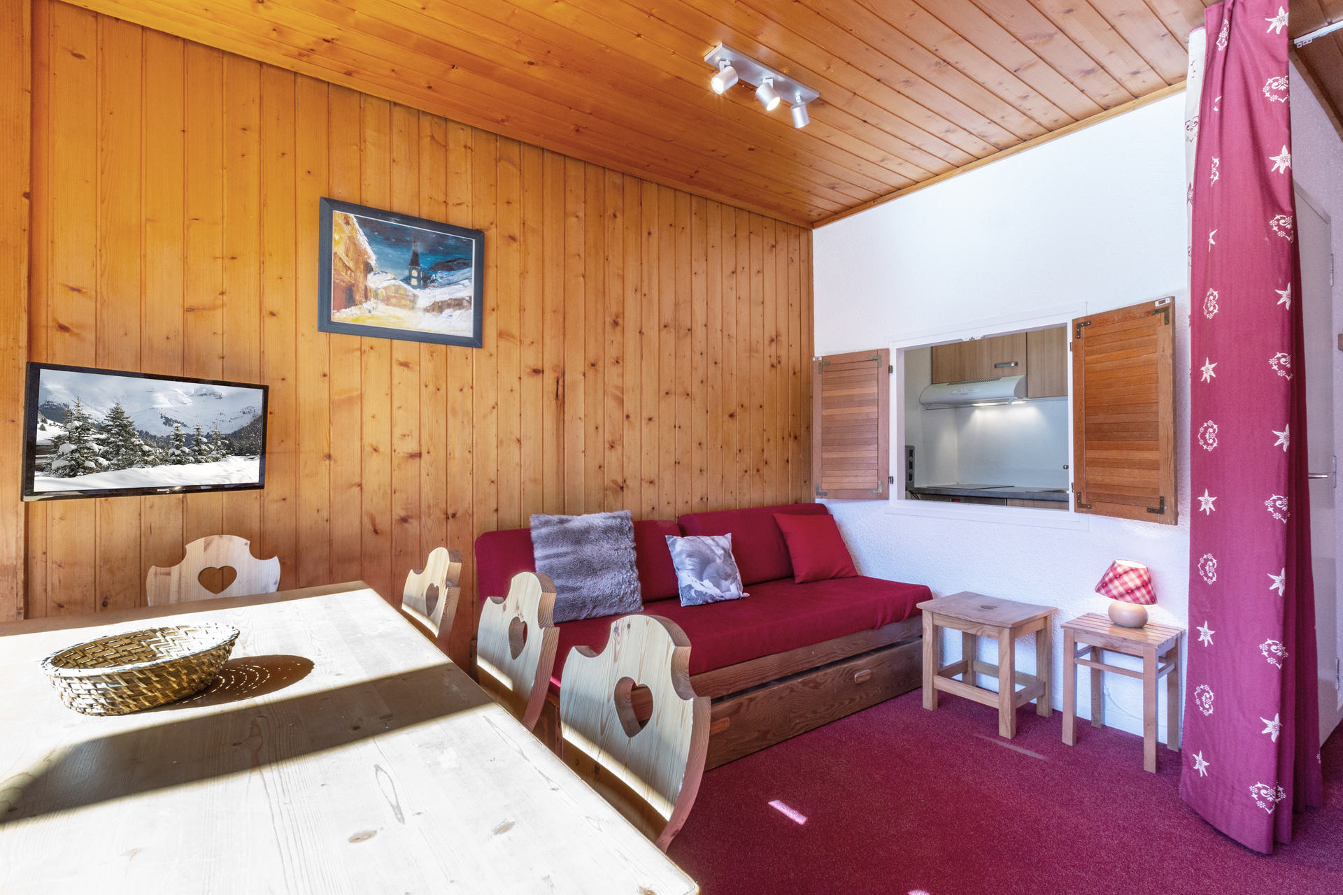 _lv_images__lot_0000380023_02_1458424