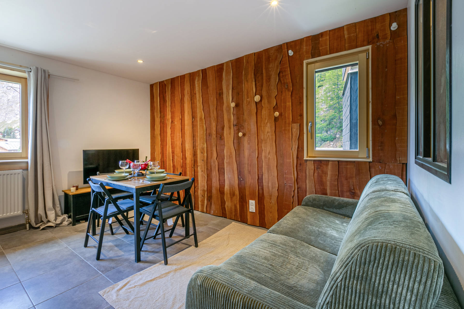 _lv_images__lot_0000380073_05_1458202