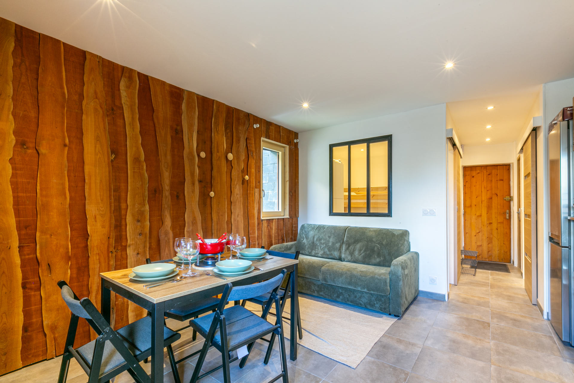 _lv_images__lot_0000380073_06_1458203