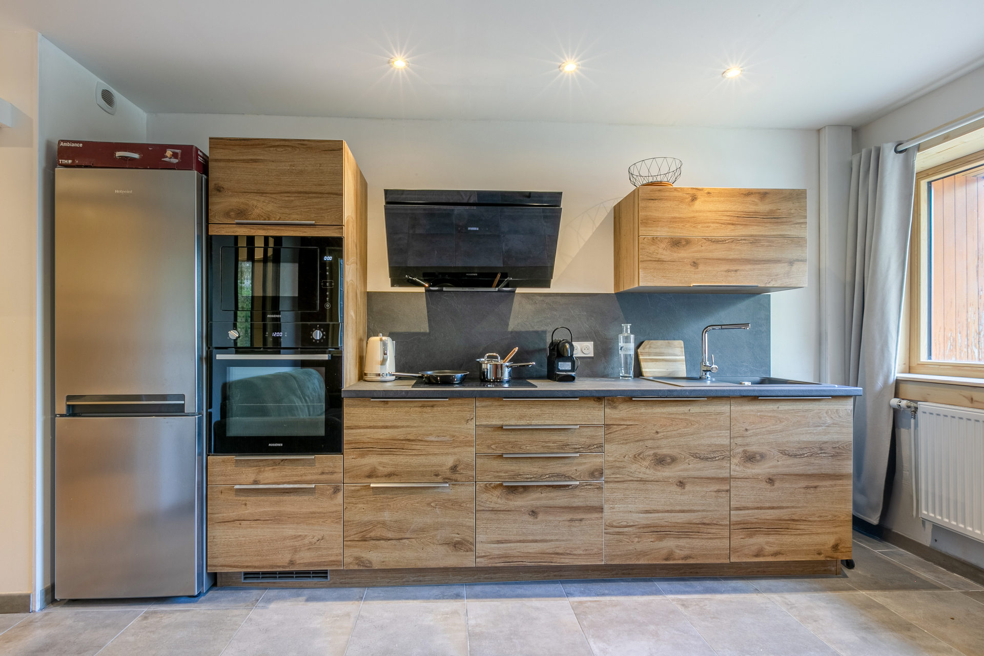 _lv_images__lot_0000380073_07_1458204