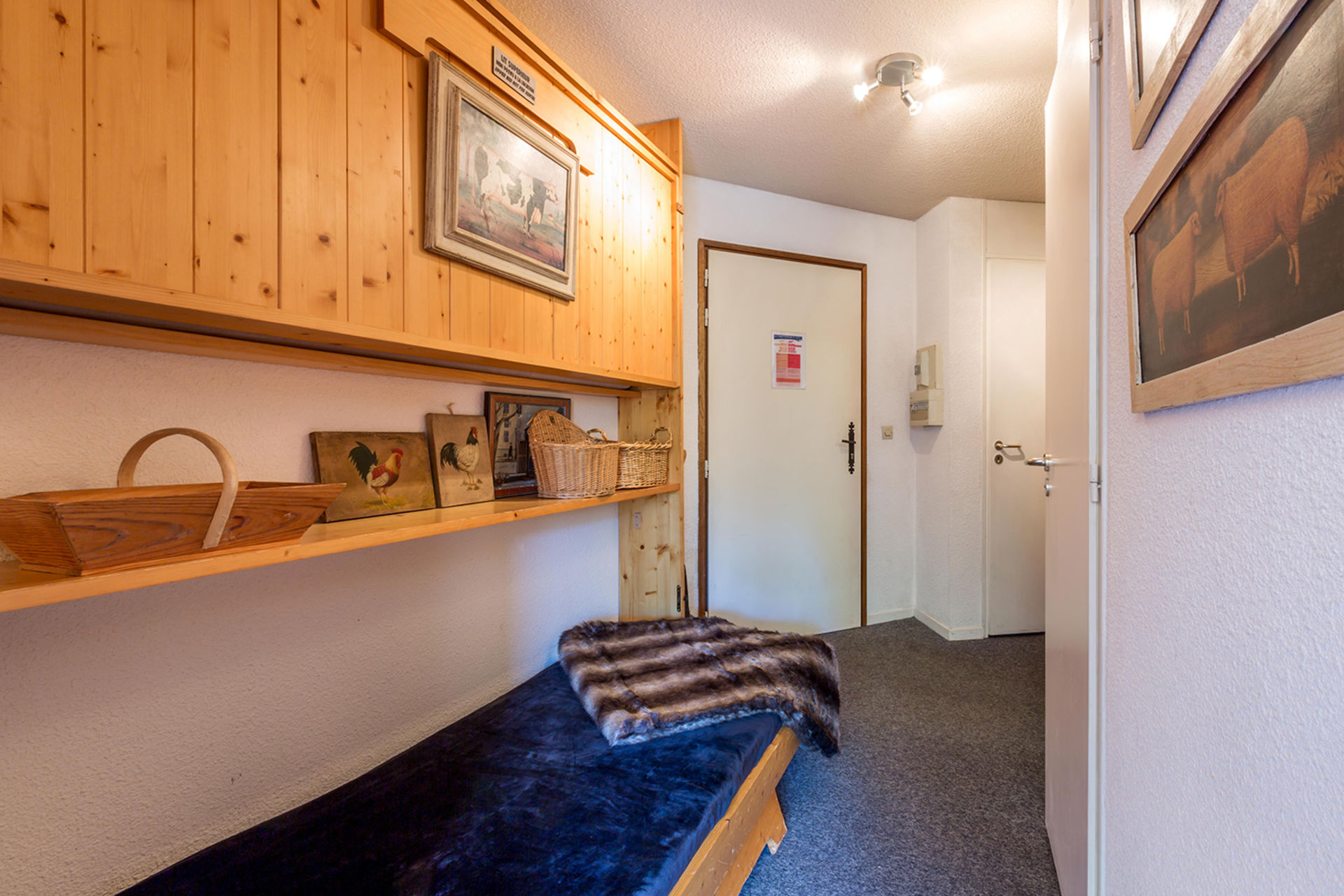 _lv_images__lot_0000400087_07_1458670