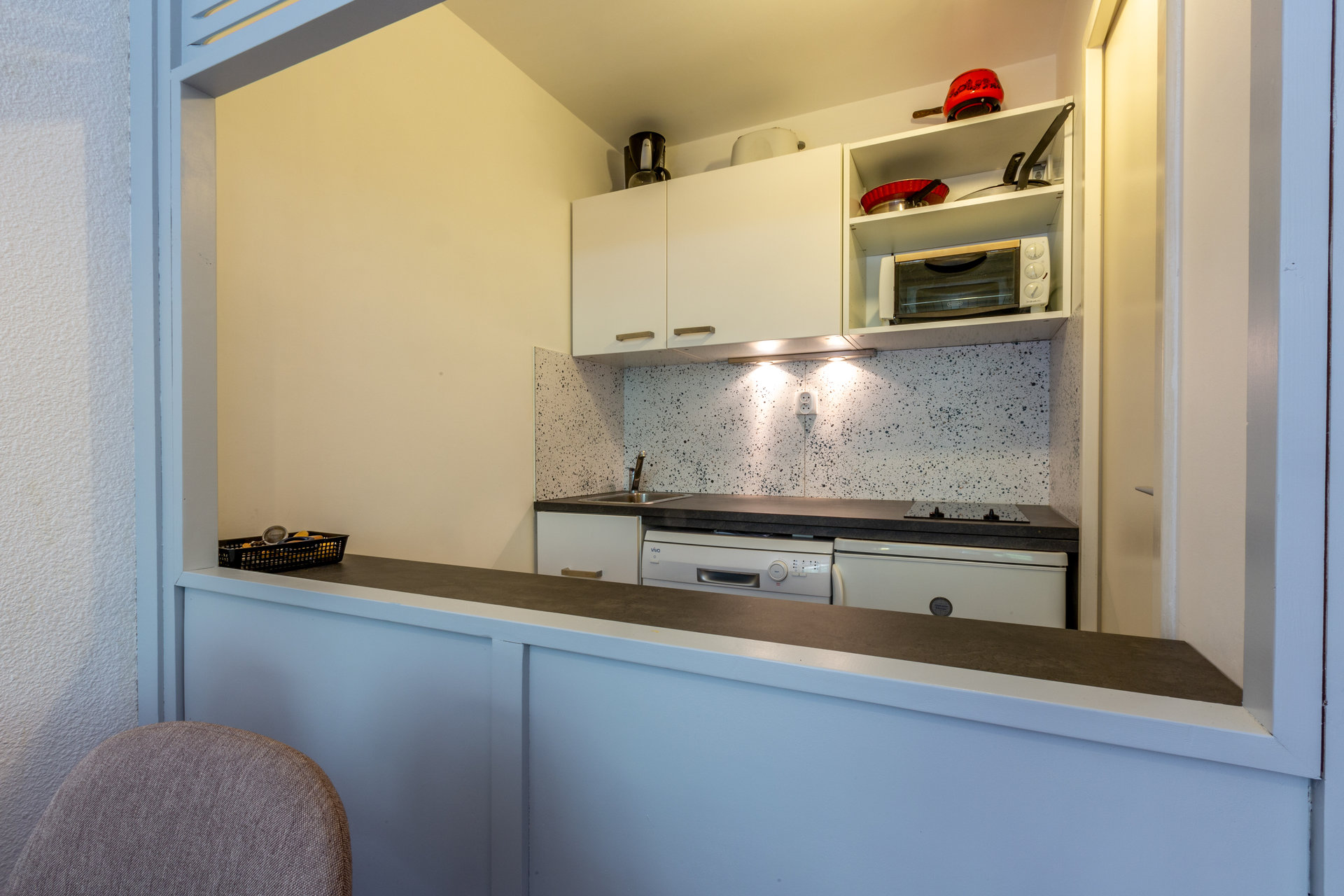 _lv_images__lot_0000410008_15_1458407