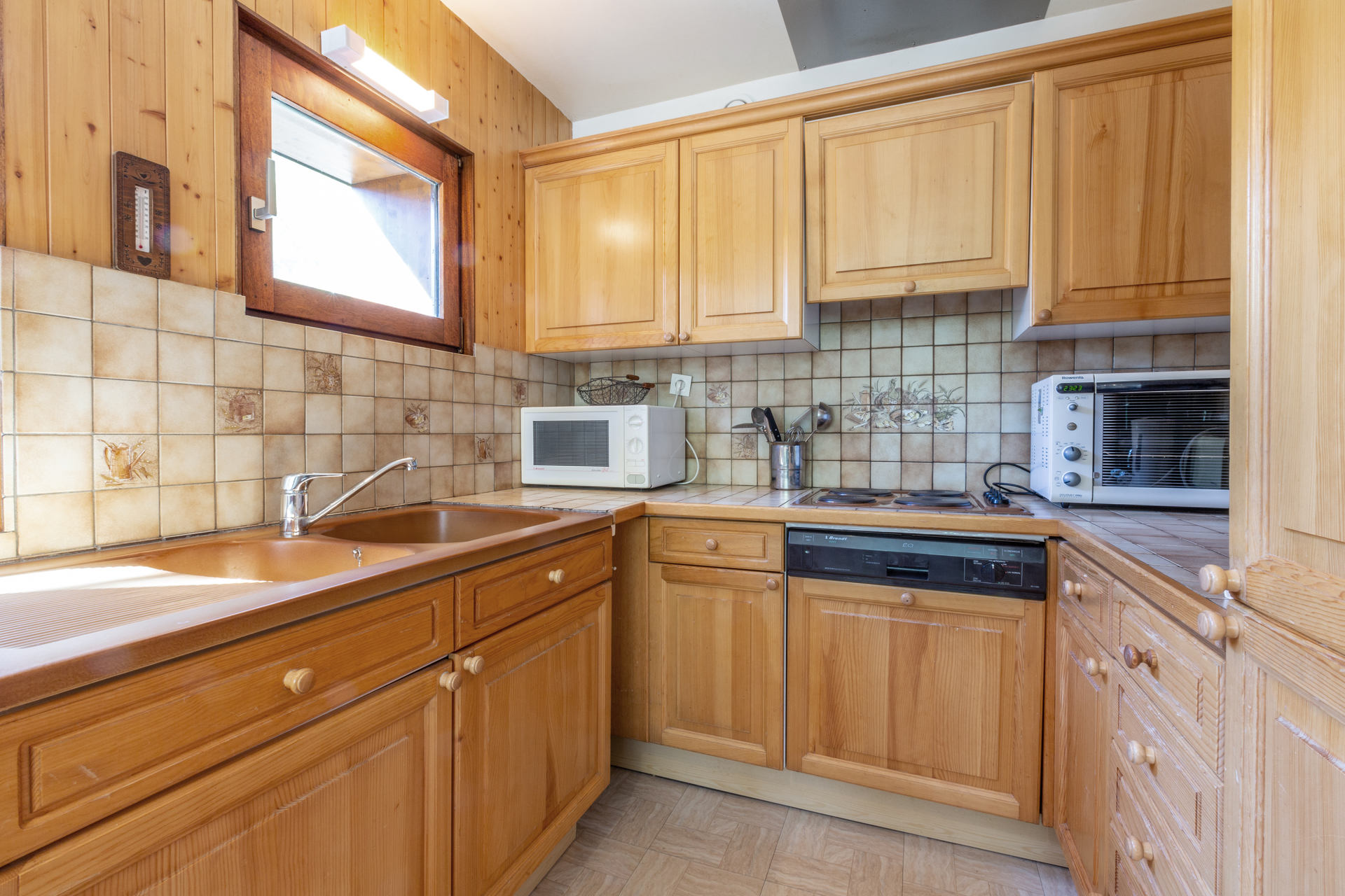 _lv_images__lot_0000410021_05_1458743