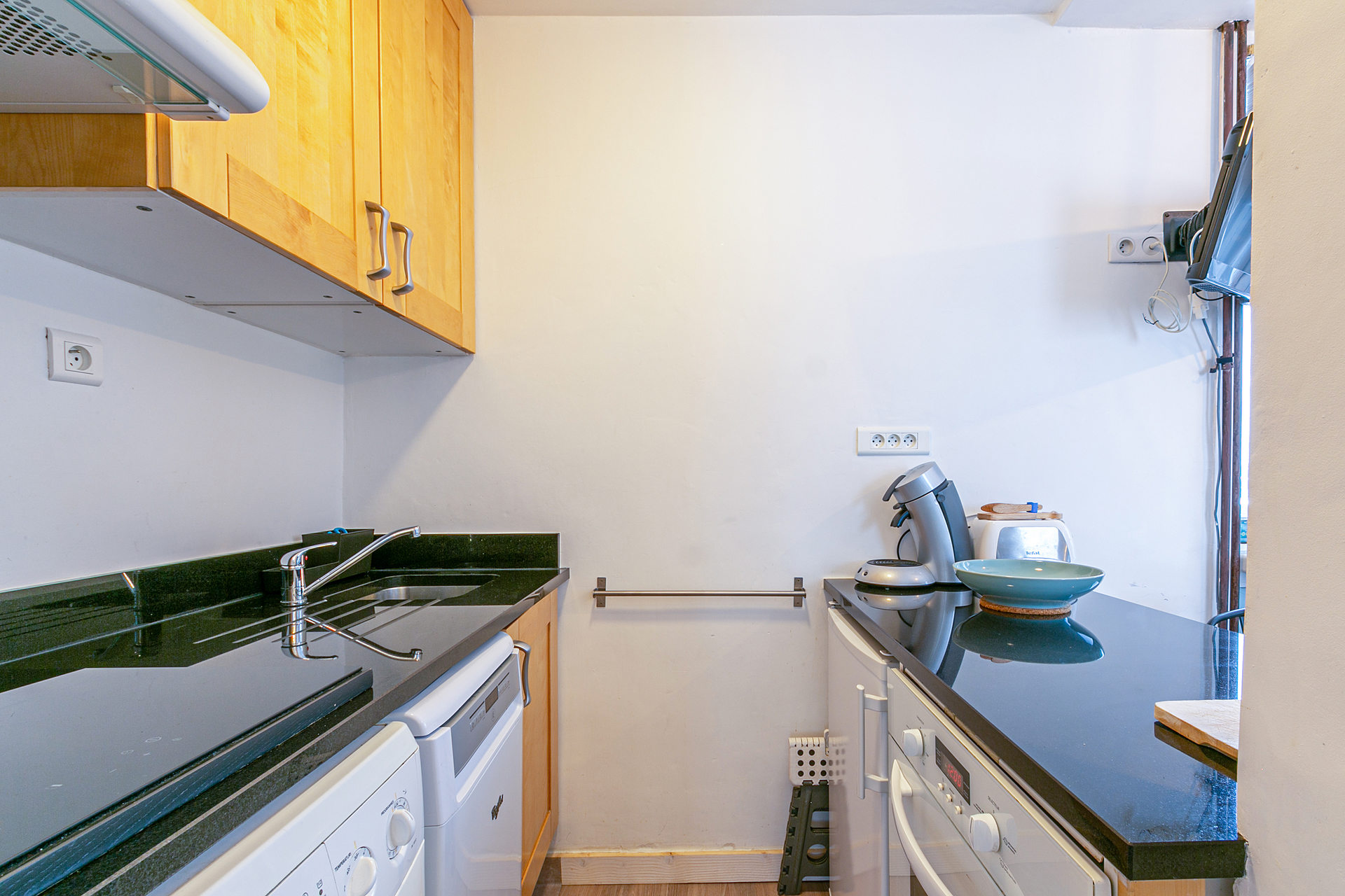 _lv_images__lot_0000430020_04_1457162