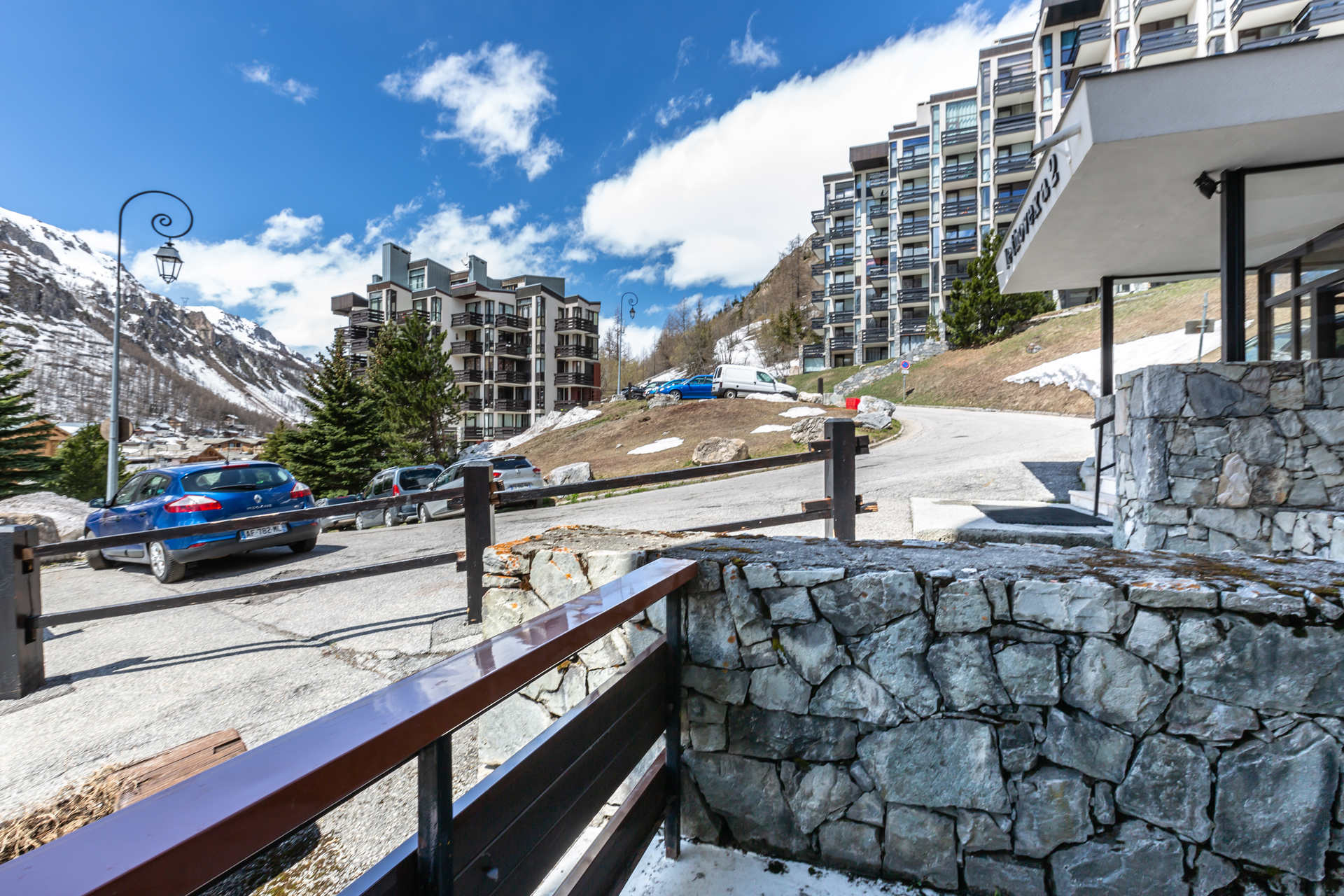 _lv_images__lot_0000440037_13_1458691