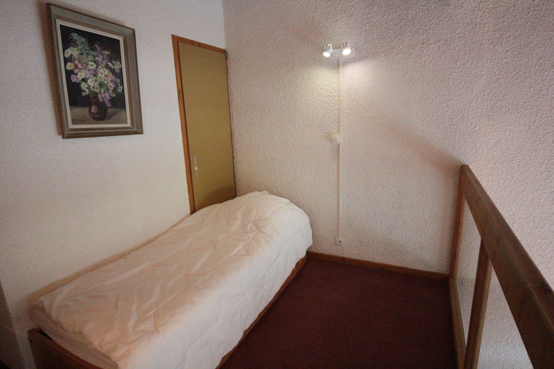 _lv_images__lot_0000670001_07_1457089