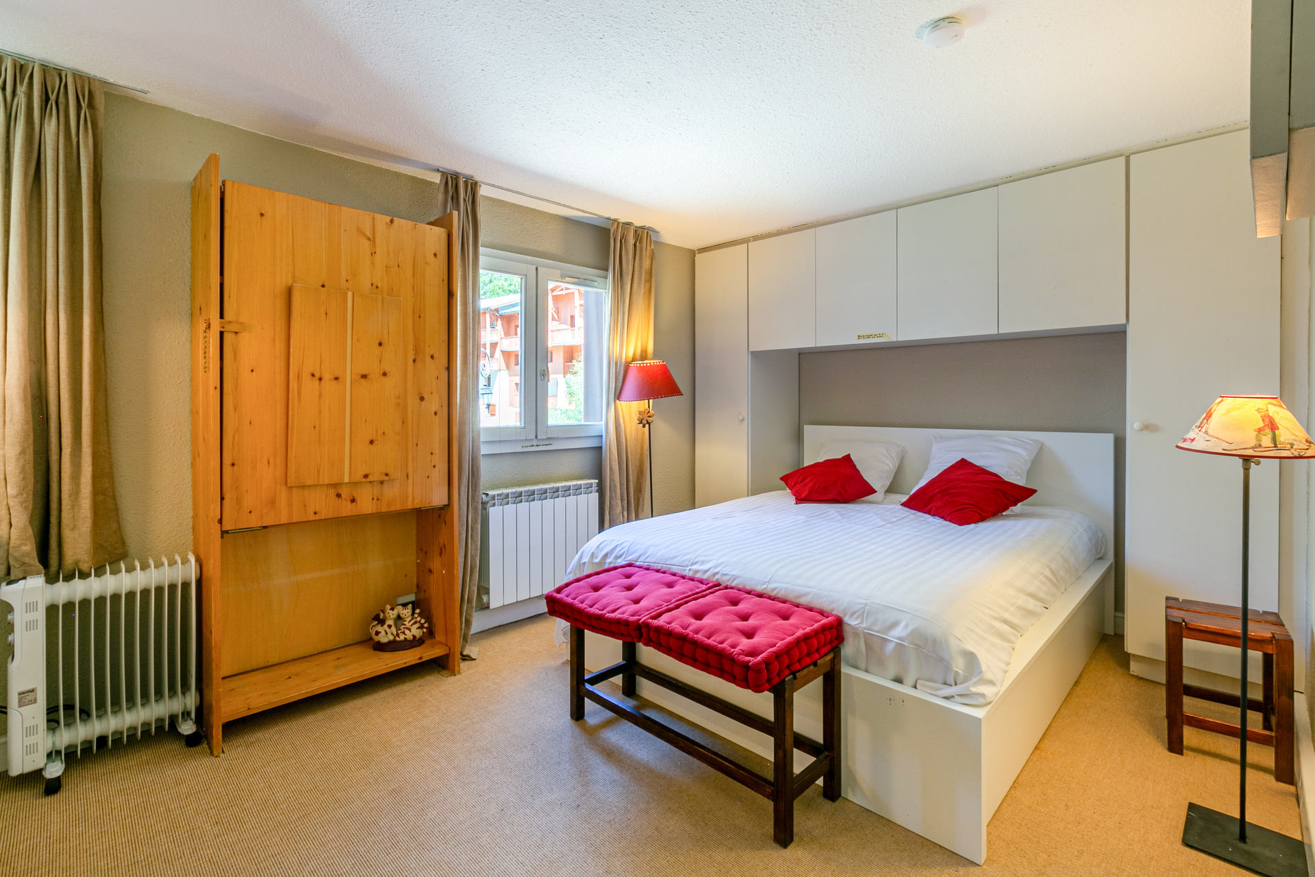 _lv_images__lot_0000710005_09_1458611