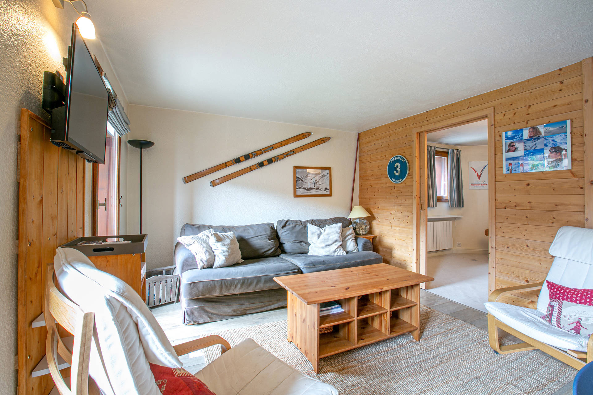 _lv_images__lot_0000710006_02_1457359