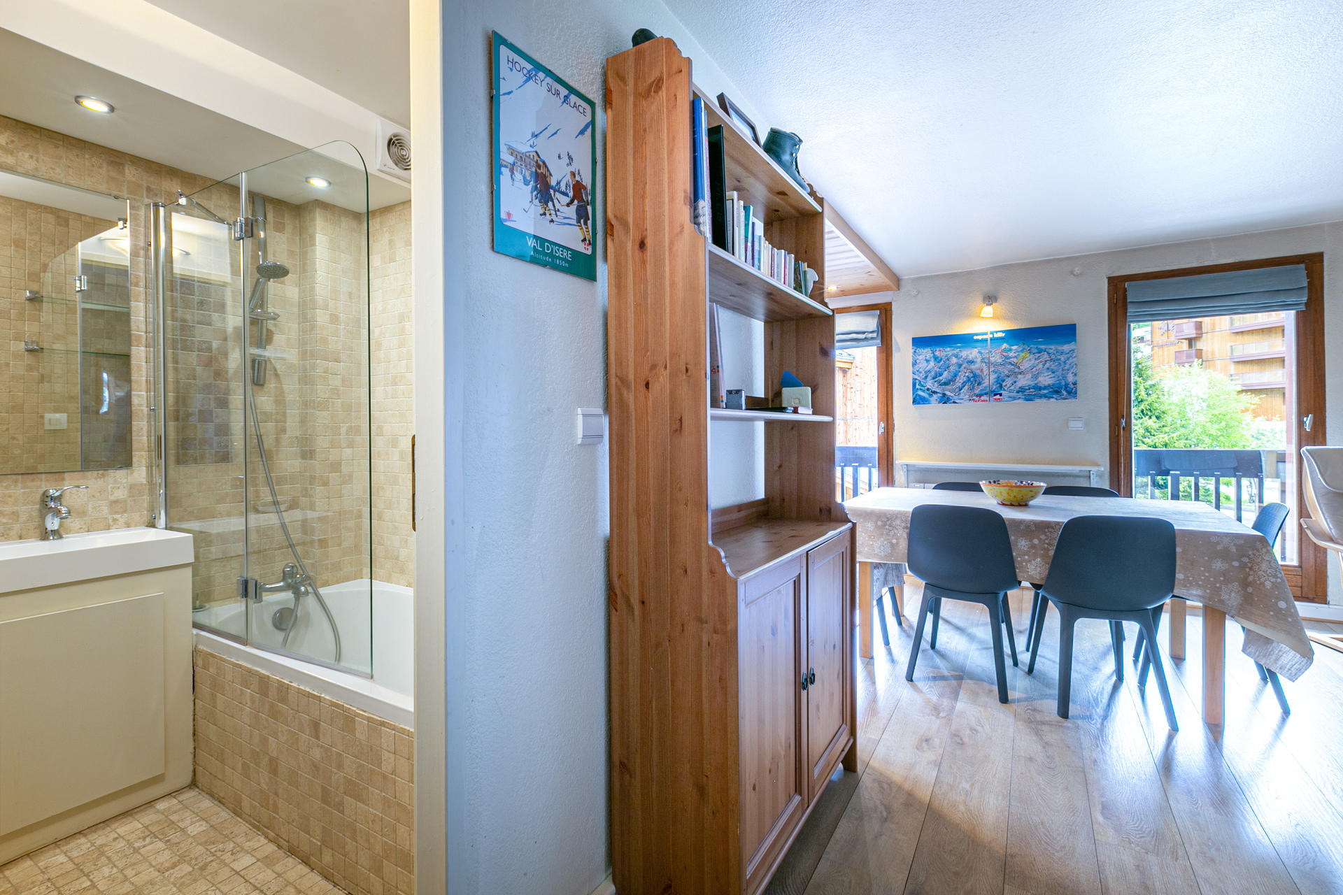 _lv_images__lot_0000710006_07_1457364