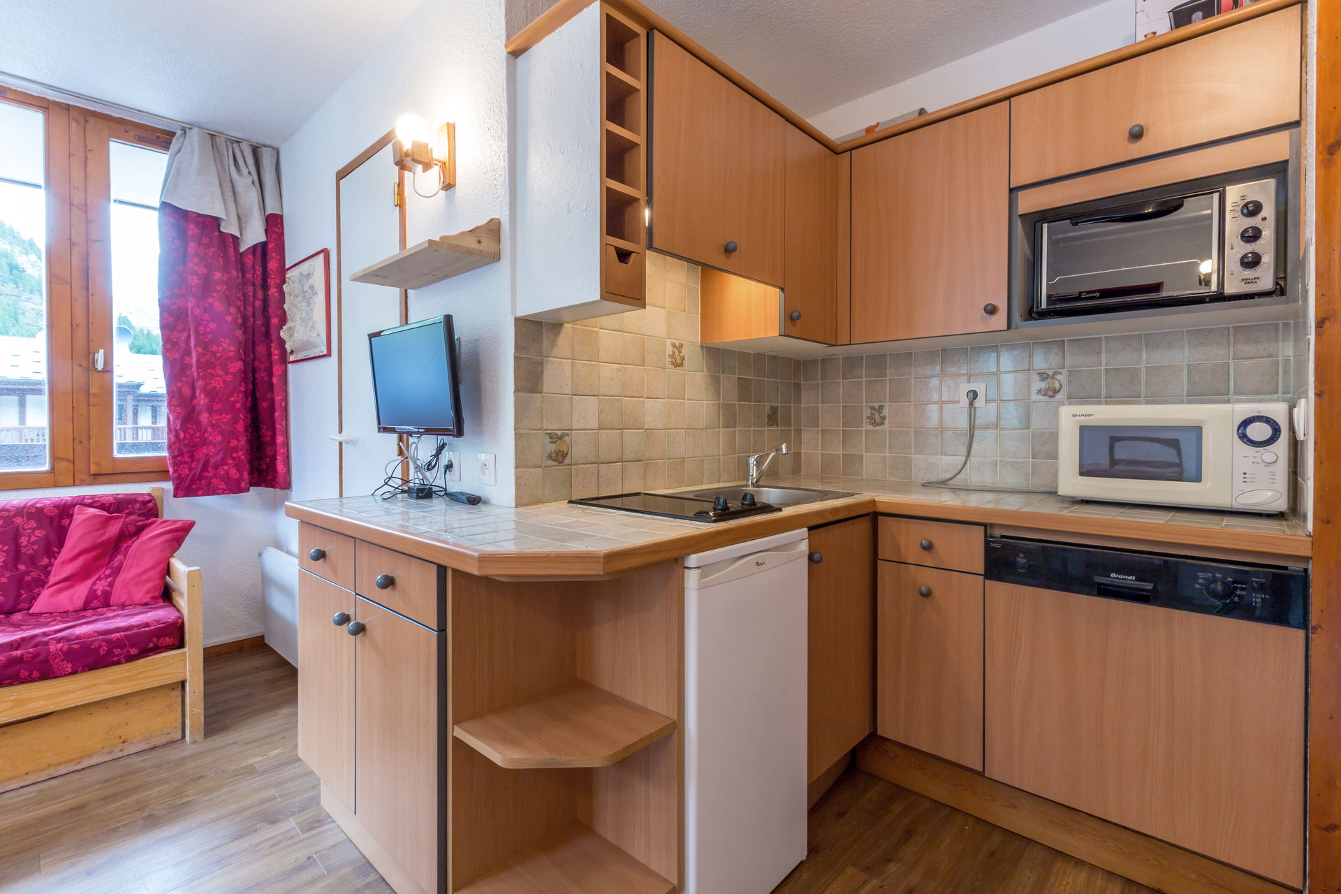 _lv_images__lot_0000720021_04_1458652