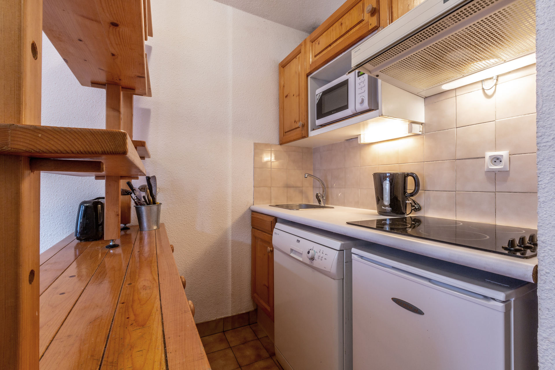 _lv_images__lot_0000730010_05_1458051