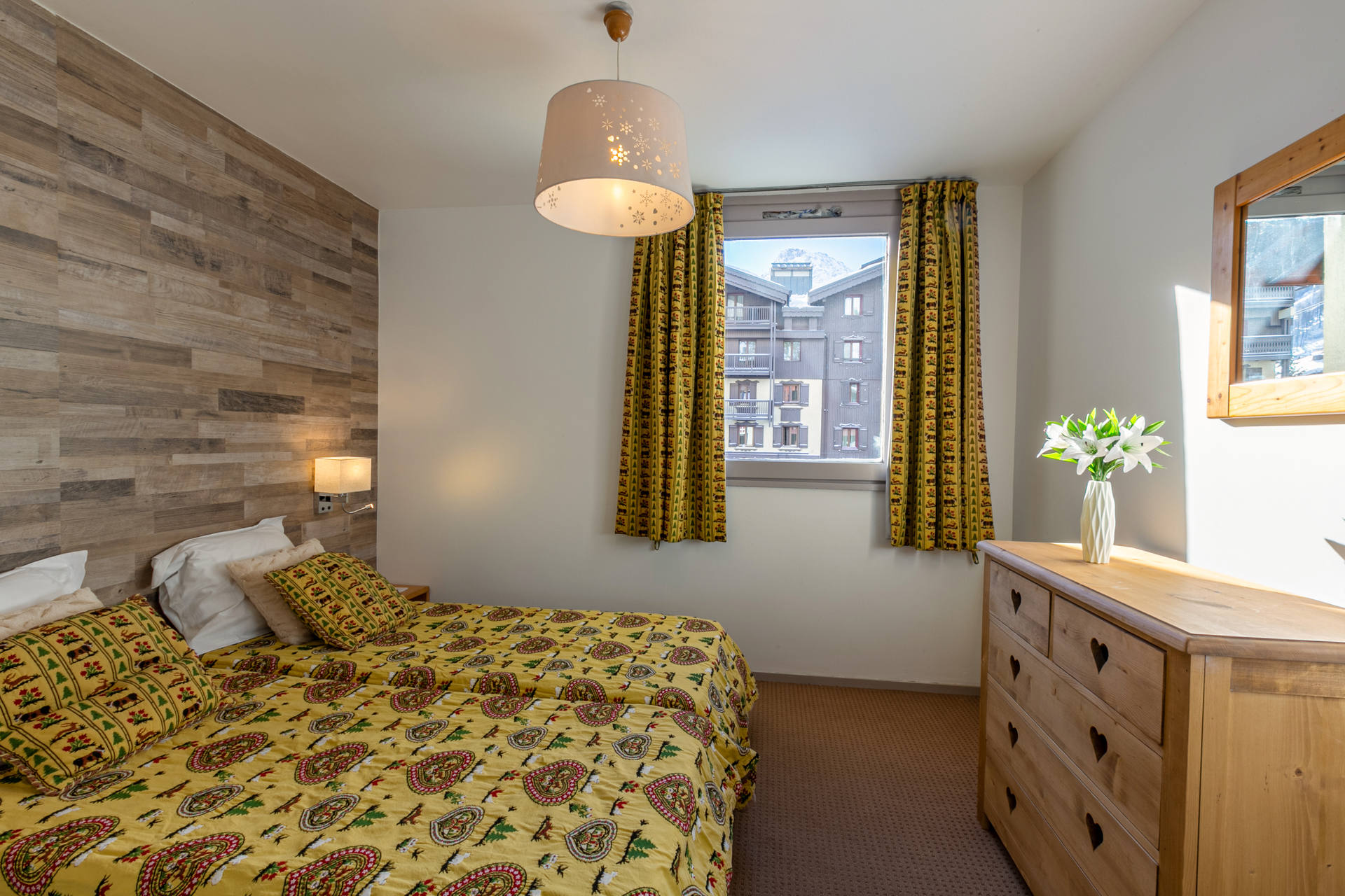 _lv_images__lot_0000810091_08_1457105